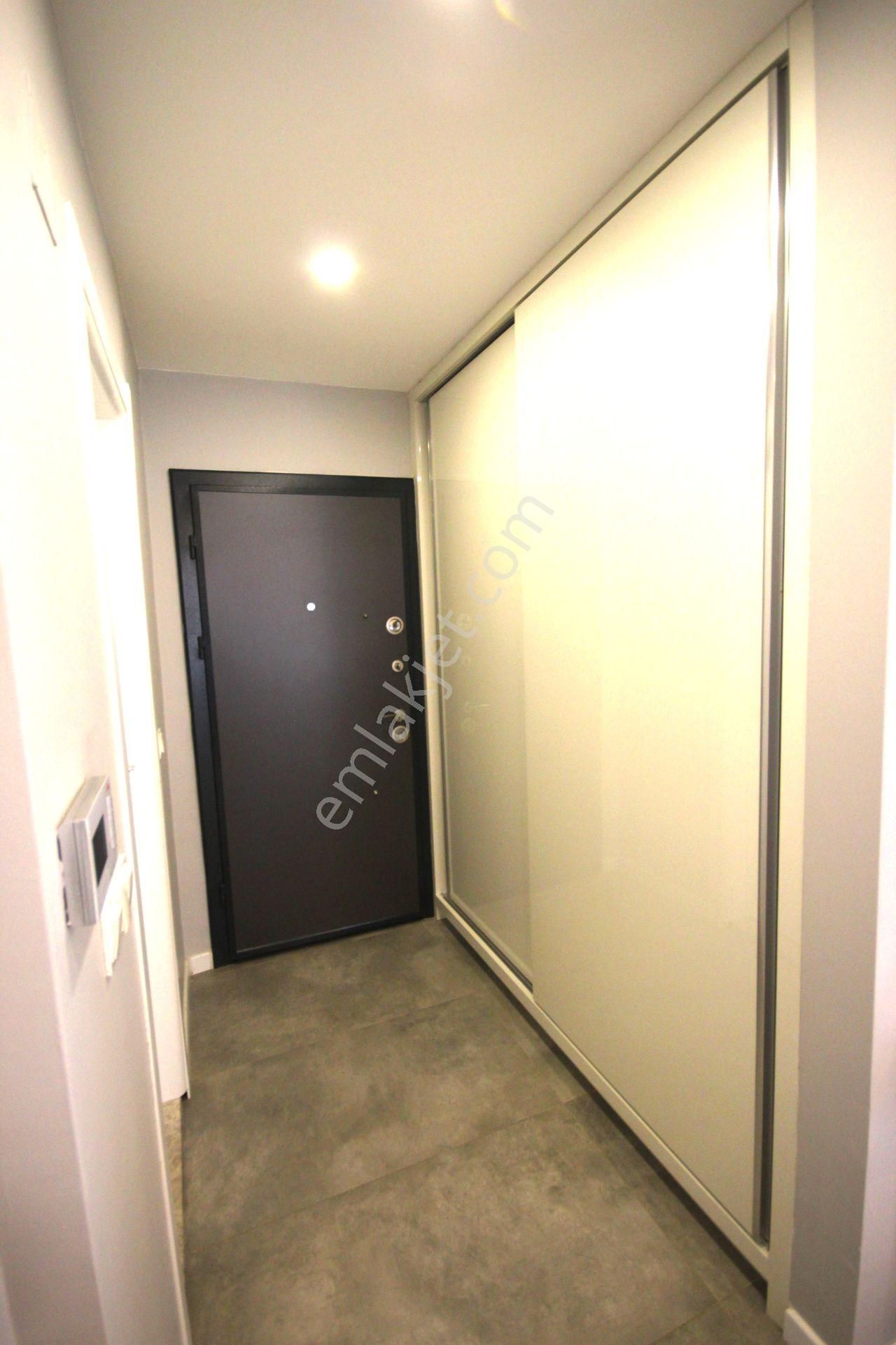 Goldhouse Dan Satılık Villa Yeşilüzümlüde Havuzlu Müstakil 5+1 - Görsel 11