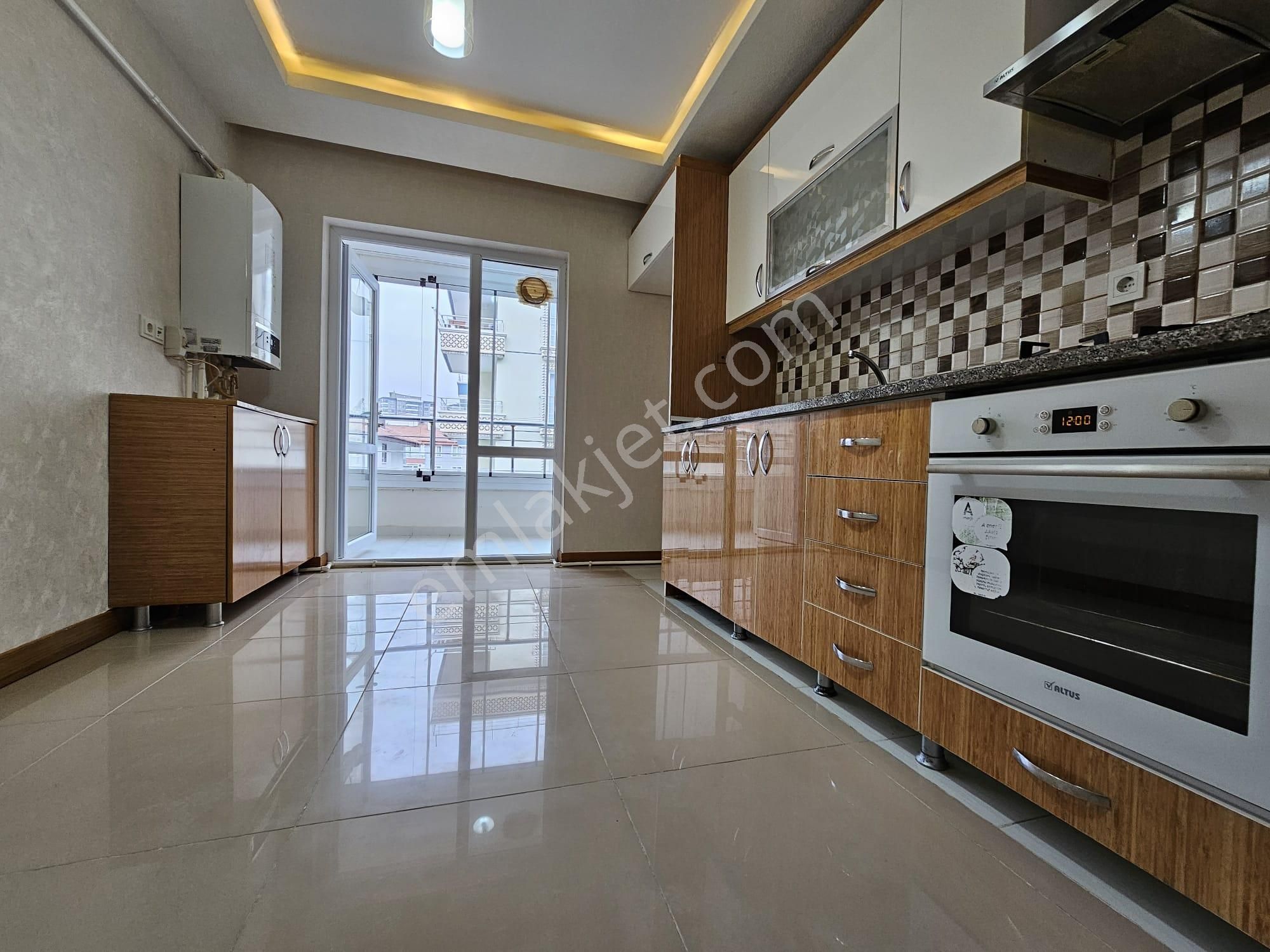 Keçiören Kanuni Mah.3+1 Kat 2 Full Yapılı Satılık Daire