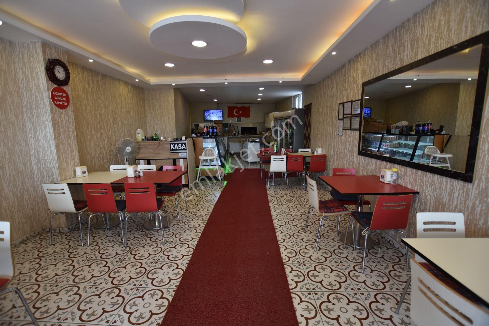 Emin'den Menderes Tekelide Yüksek Cirolu Pide Lahmacun