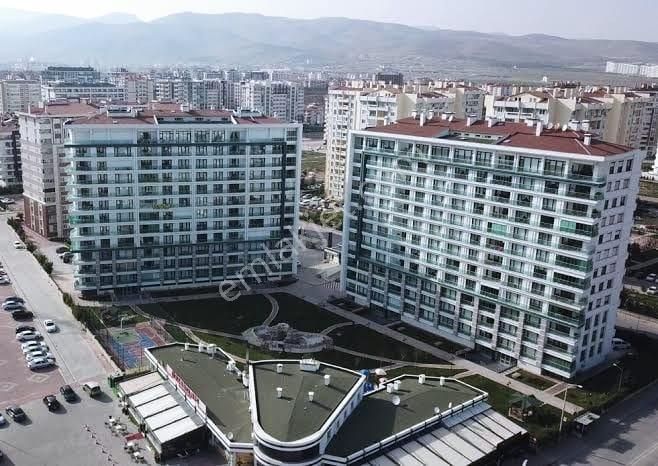 Efdal'den Selçuklu Yazır Mah. Gesaland Sit. Kiralık 4+1 Daire