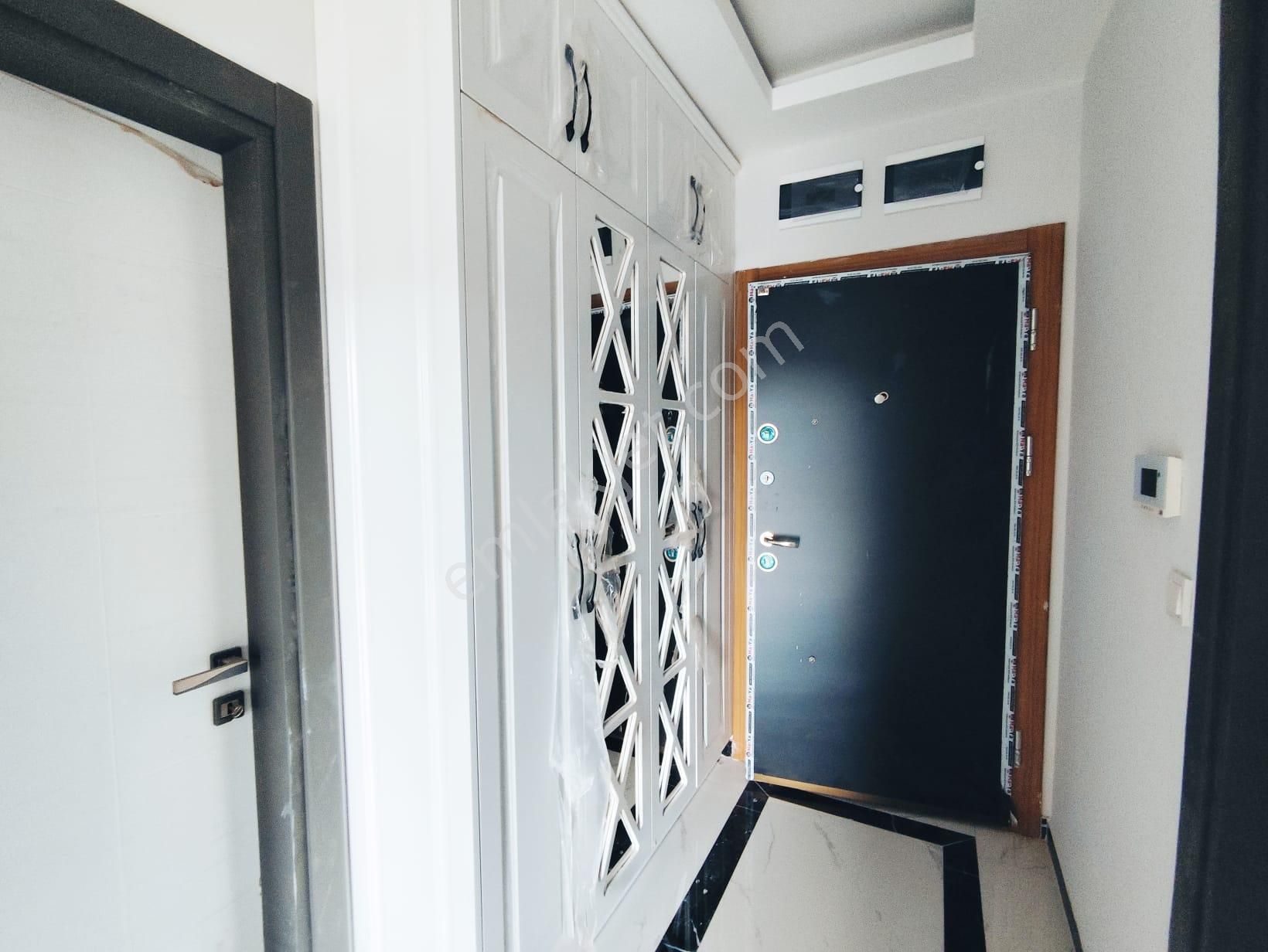 Ayvalık Altınovada 3 Katlı Binanın 2.katı 2+1 Sıfır Lüks Daire - Görsel 18
