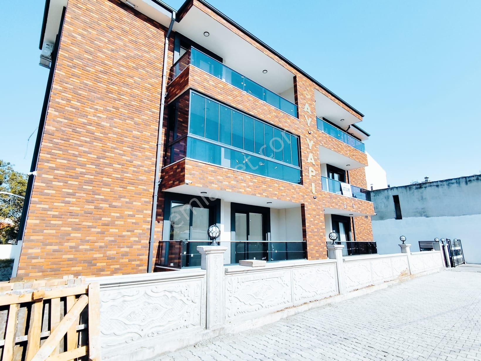 Ayvalık Altınovada 3 Katlı Binanın 2.katı 2+1 Sıfır Lüks Daire - Görsel 5