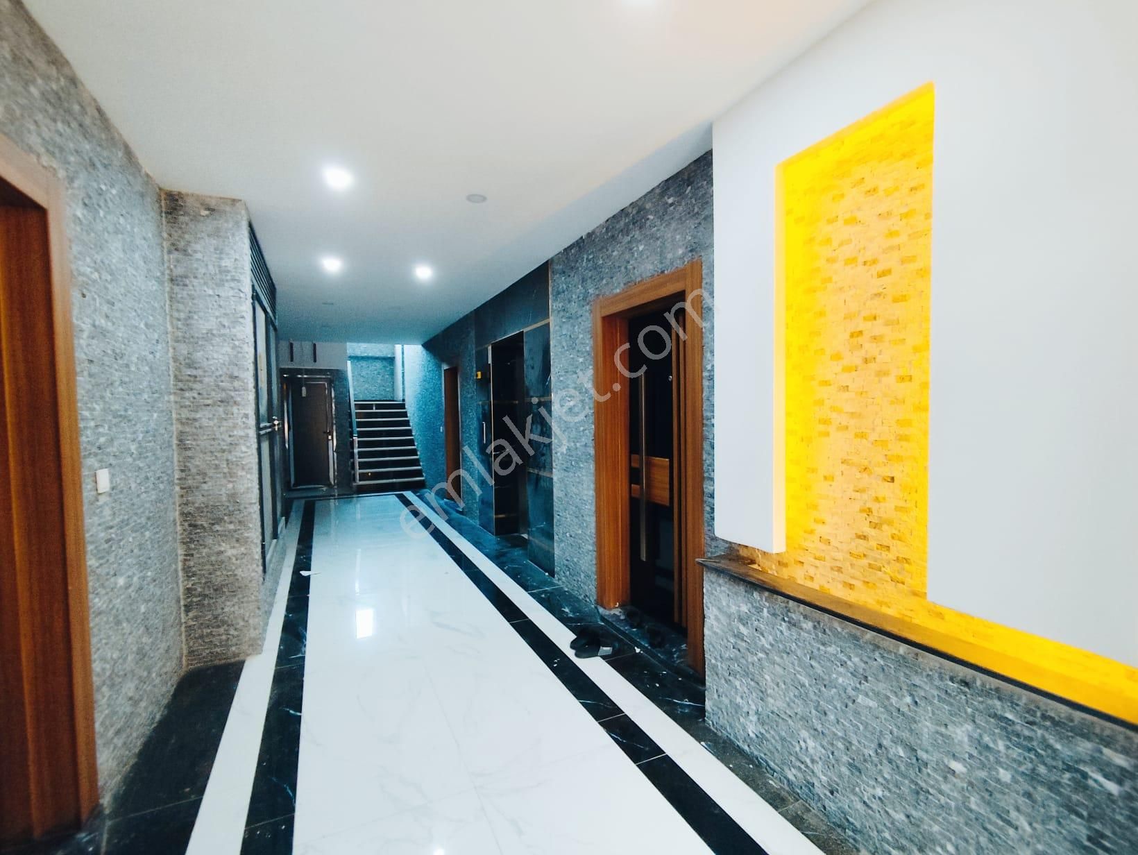 Ayvalık Altınovada 3 Katlı Binanın 2.katı 2+1 Sıfır Lüks Daire - Görsel 10