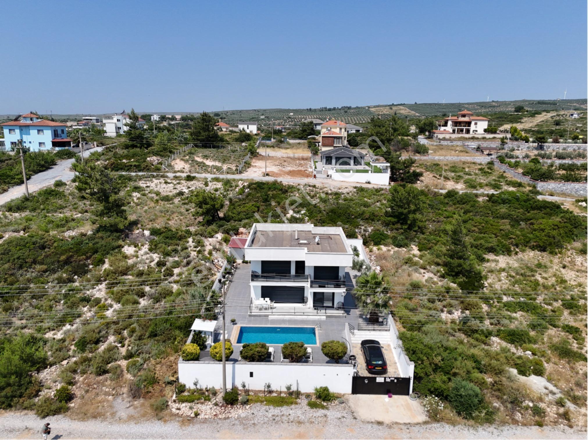 Didimde 4+1 Havuzlu Otoparklı 600m2 Arsa İcinde Lüks Kelepir Villa - Görsel 9