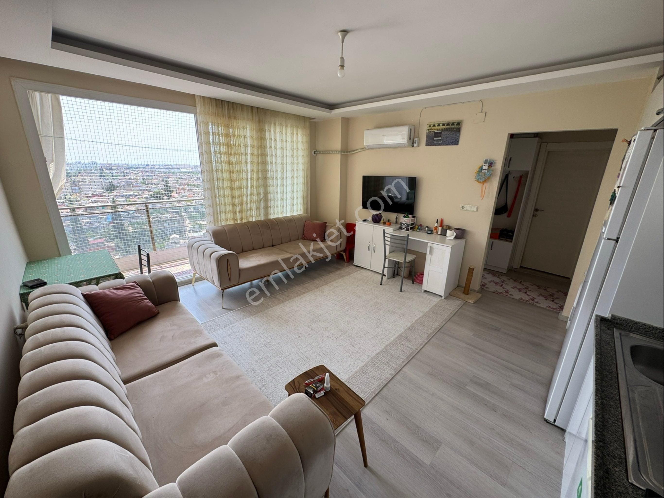 Mithatpaşa Mah-yatırımlık-kiracılı-9.kat-1+1 Satılık Daire