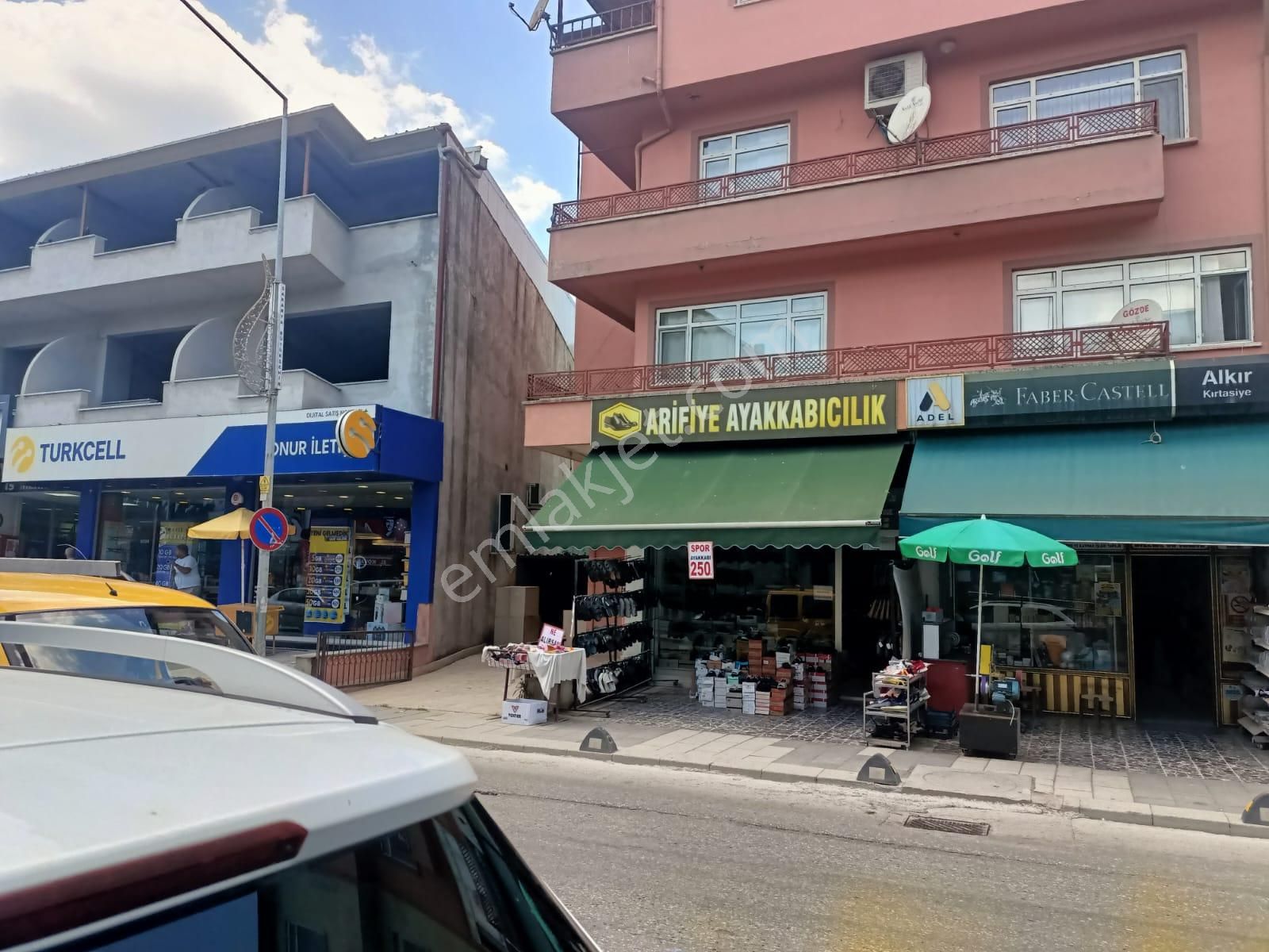 Sakarya Arifiye Arifby Mah Atatürk Caddesinde Satılık Daire