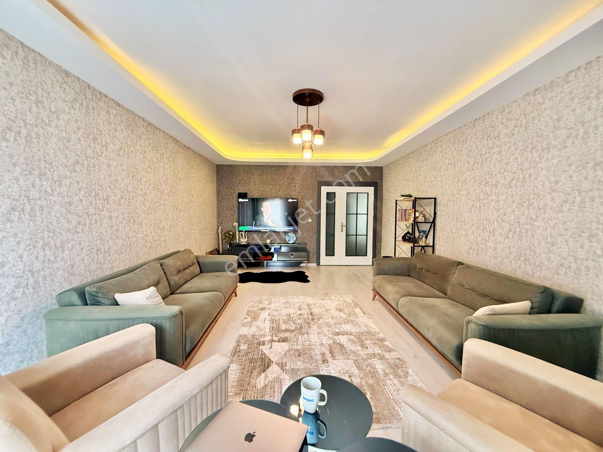 Duru Emlak'tan Hastane Bölgesinde Güney Cephe 5 Kat 4+1 Teras Balkon