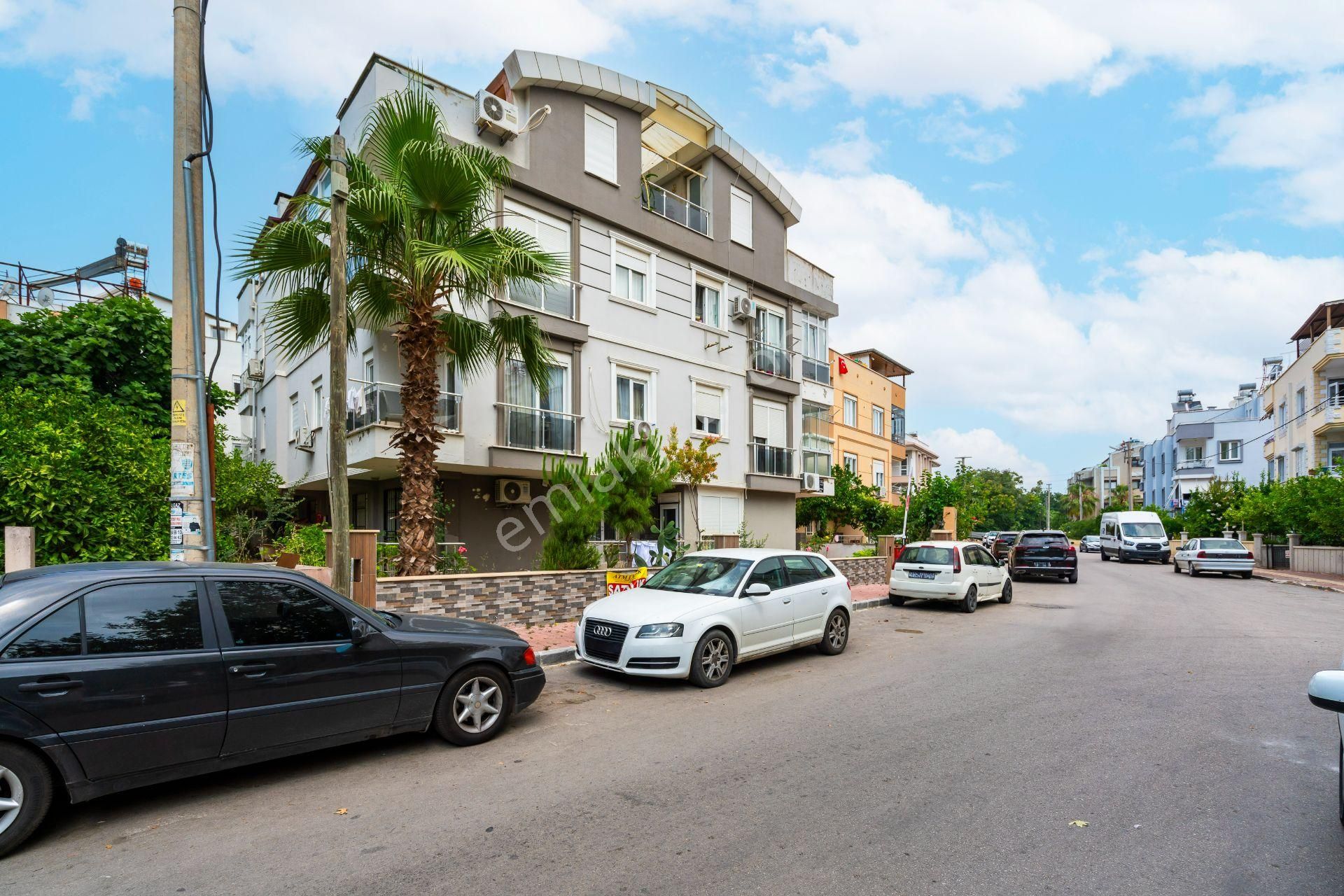 Antalya Lara'da Merkezi Lokasyonda Tamamı Kredili 1+1