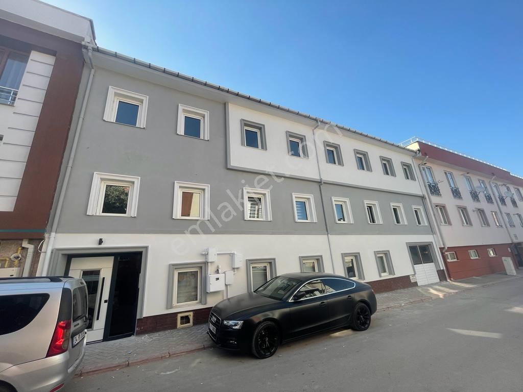 Büyükdere Üniversite Yakını Eşyalı Kiralık 2+1 Daire