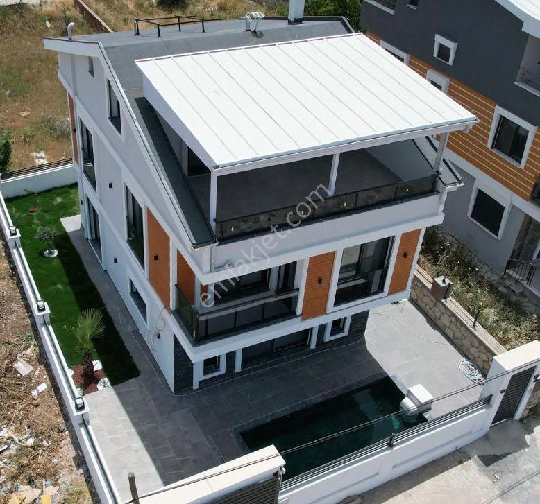 Didim Hisar Mahallesin,de Satılık Harika Havuzlu Bahçeli Muhteşem Tam Mustakil Villa