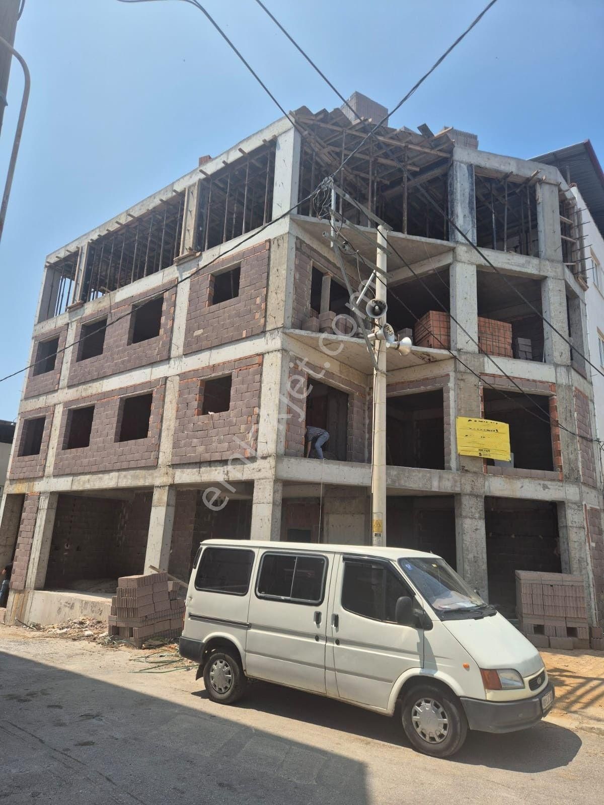 Kristal Ege Gayrimenkulden Satılık 3+1 Daire Ve Dükkan