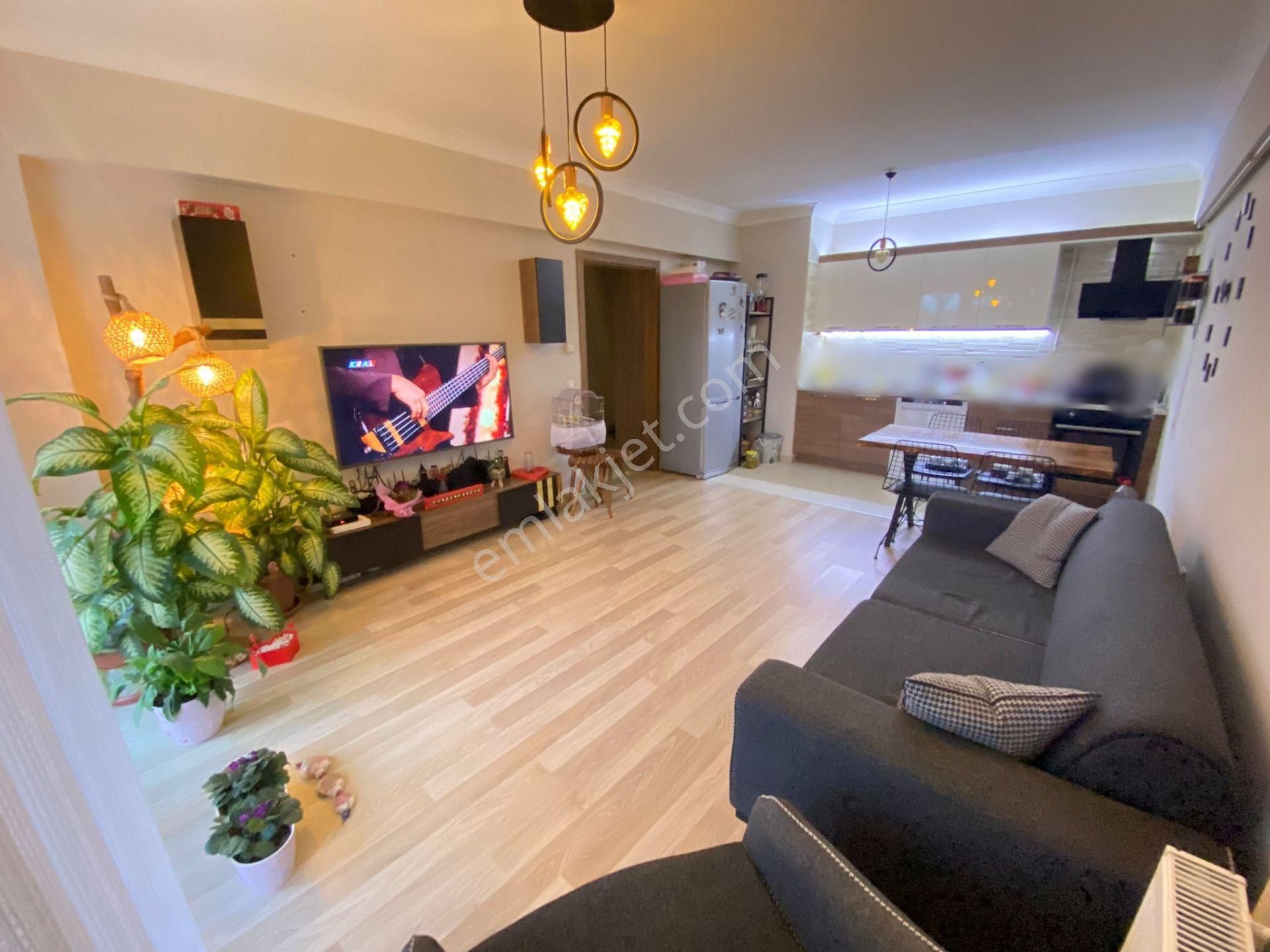 Evimiz Kocaeli Sitesi'nde Özel Bahçe Teraslı Ön Cephe Lüks 2+1 !