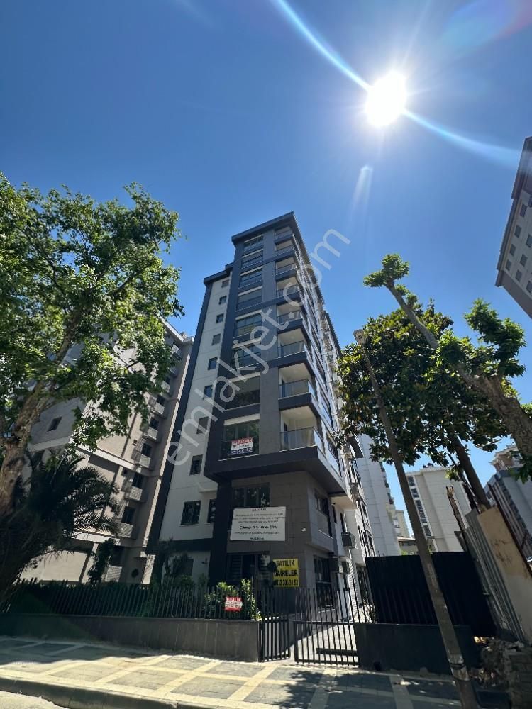 Kadıköy Caddebostanda Sahile Yakın 3+1 Satılık Daire Troykadan