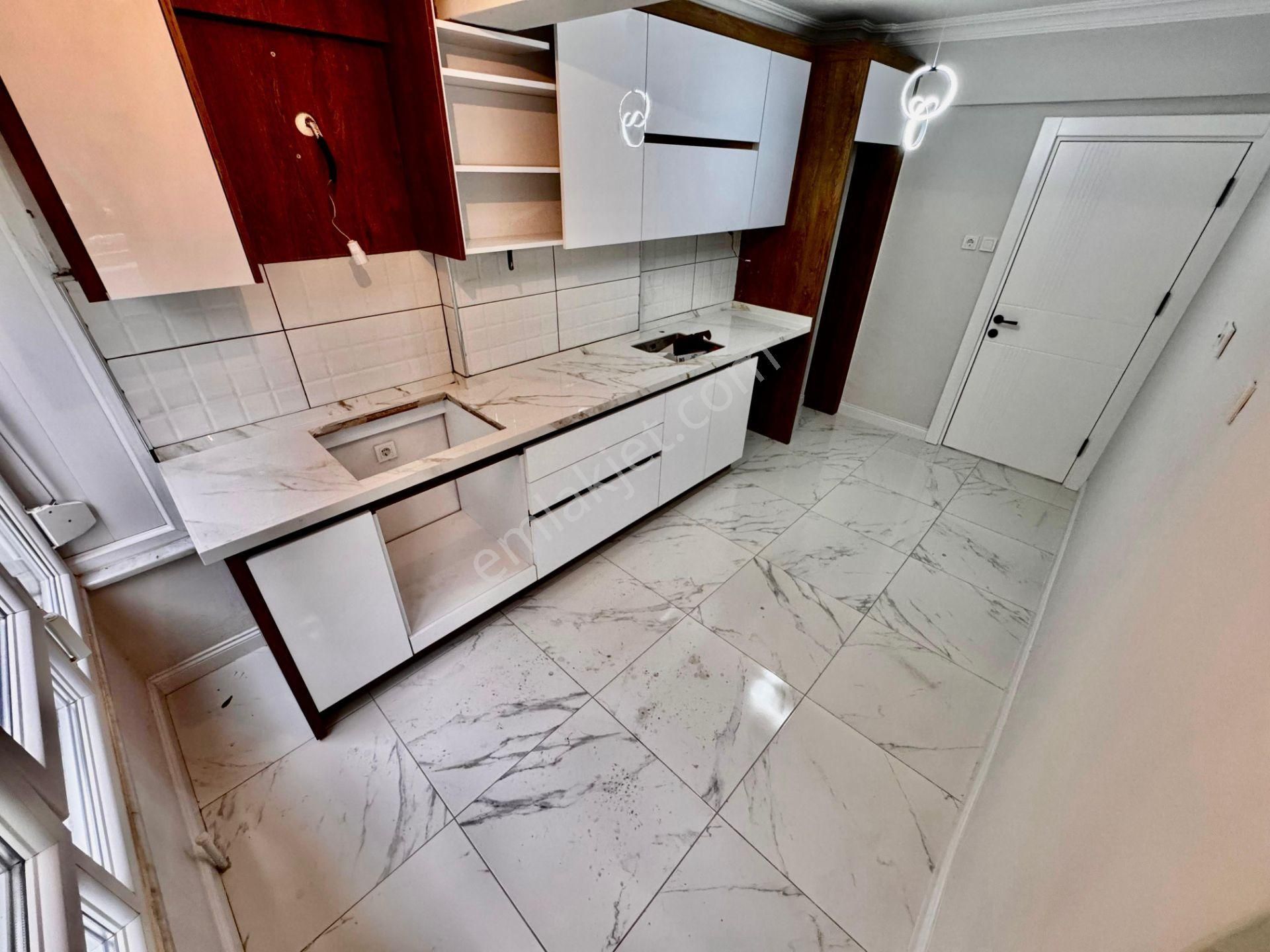 Sabri Pınarbaşı 'dan Akçay'da Satılık 3+1 Yüksek Giriş Daire