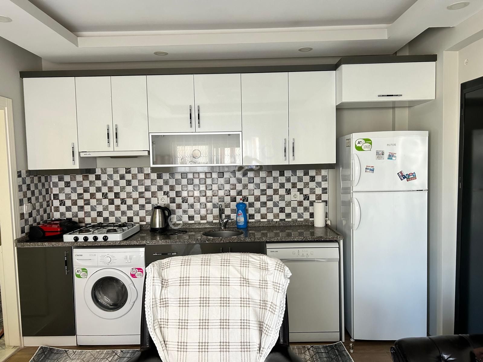 Antalya Kepez Kültürde Satılık 1+1 Ful Eşyalı Ara Kat Lüks Daire No.14084