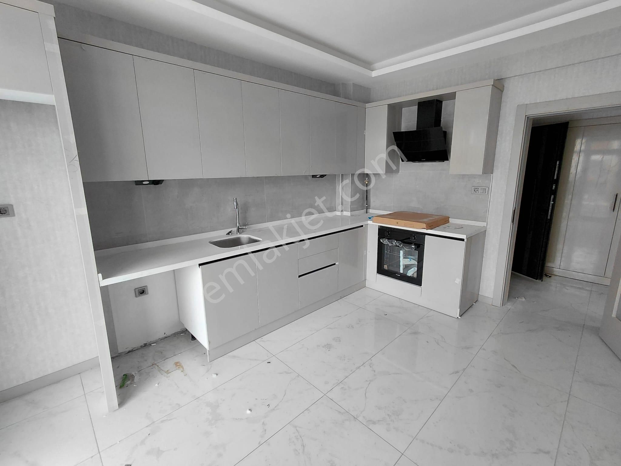 Emrah Çiftci'den Selçuklu Beyhekim Cad.yanı Satılık 3+1 Sıfır Lüks Daireler