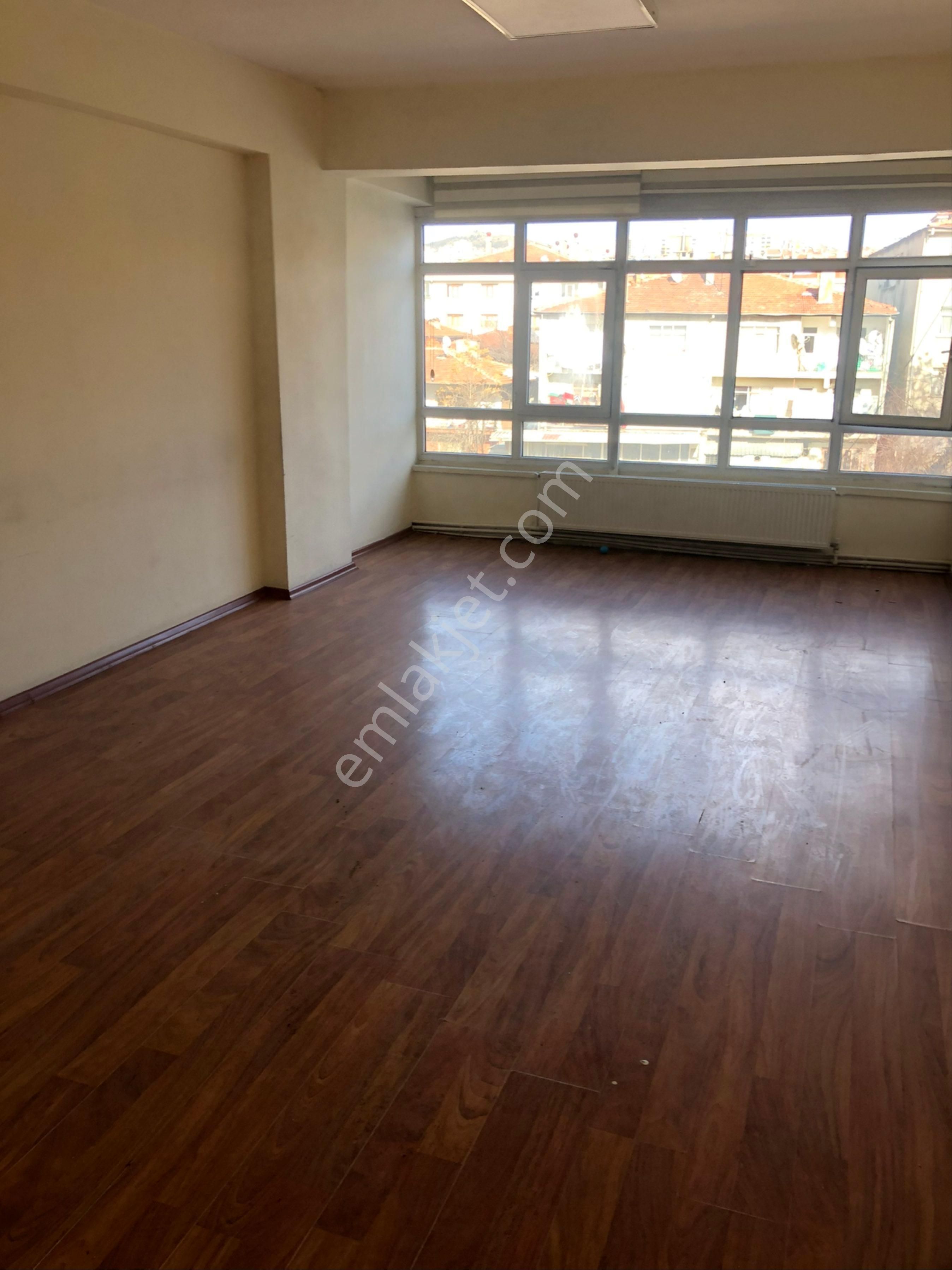 1000m2 Kiralık İşyeri 2.kat 20 Odalı - Görsel 13