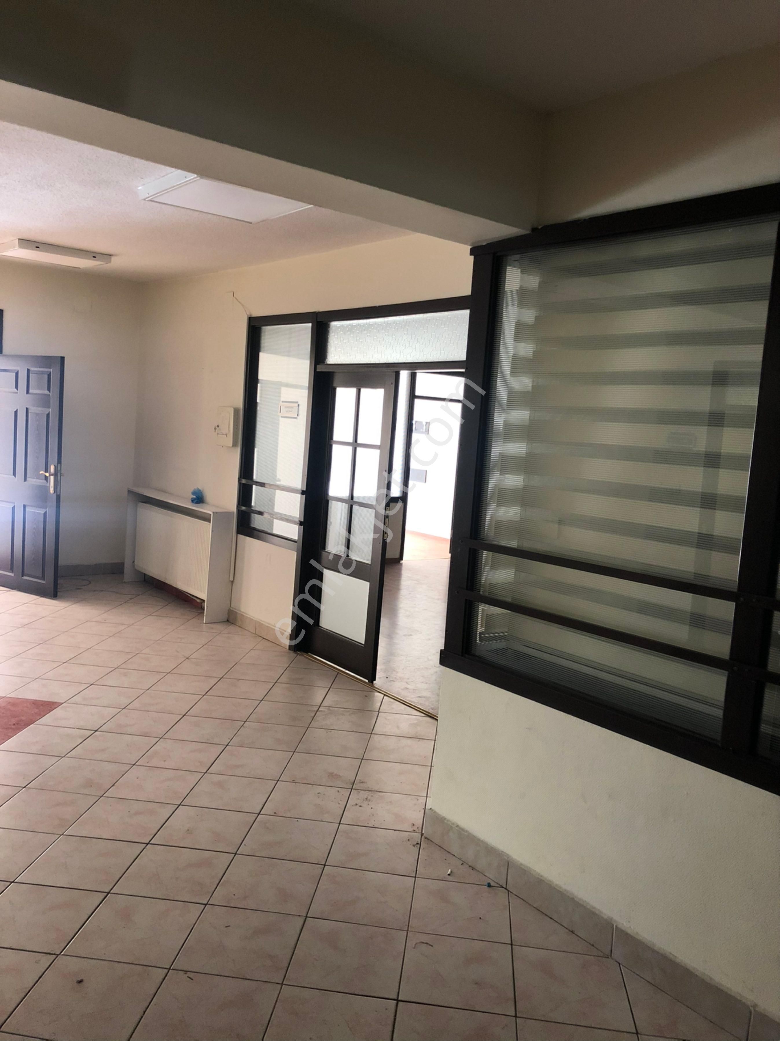 1000m2 Kiralık İşyeri 2.kat 20 Odalı - Görsel 6