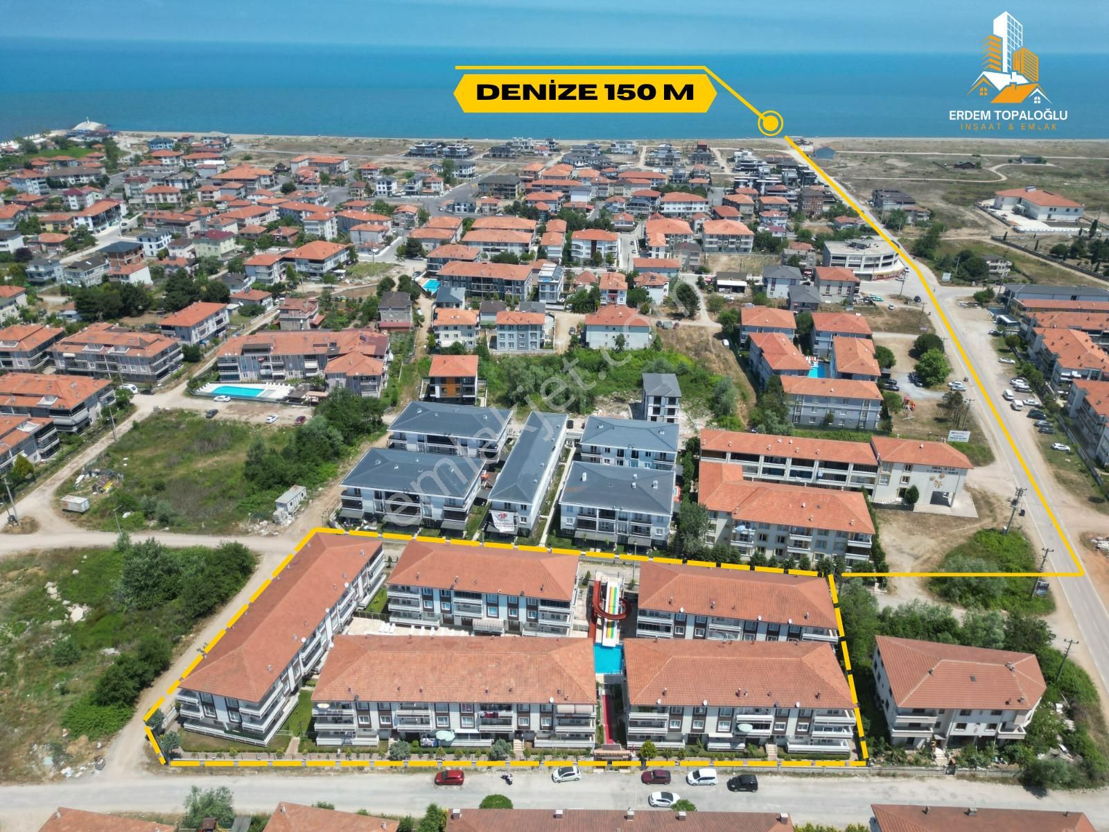 Karasuda Denize 150m Mesafede Lüks Havuzlu Site İçinde Full Eşyalı 1+1 Daire