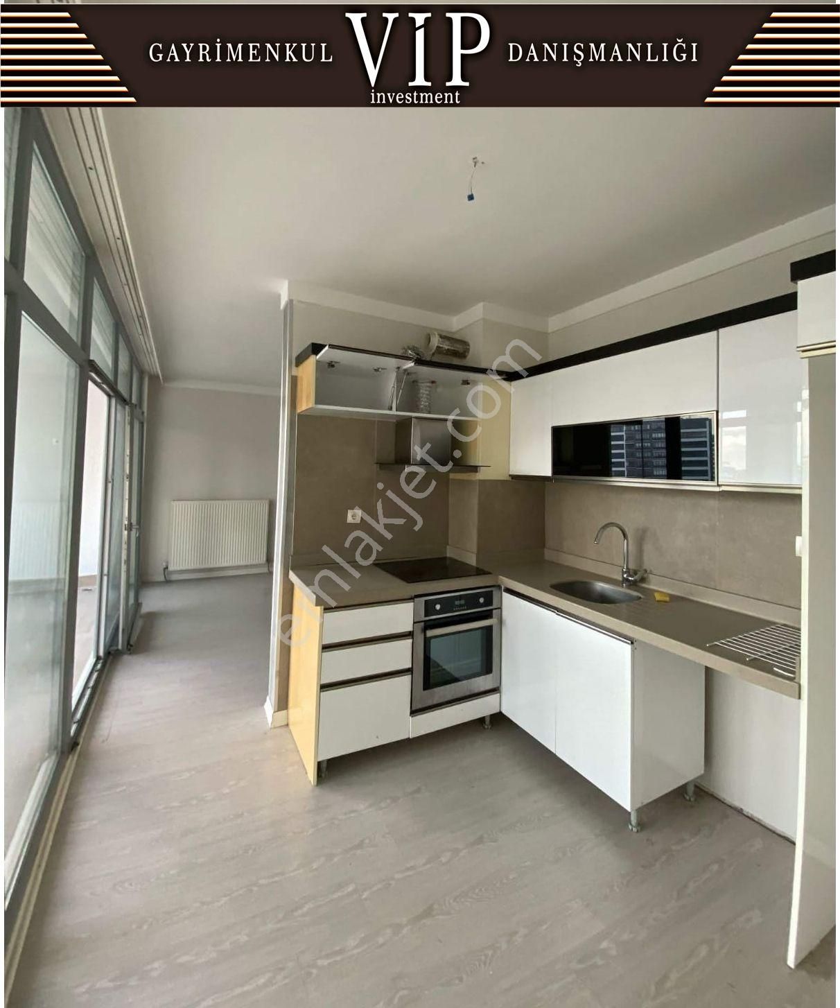 Cumhuriyet Mah. Site İçerisi Metro Yakını 2+1 Satılık Daire