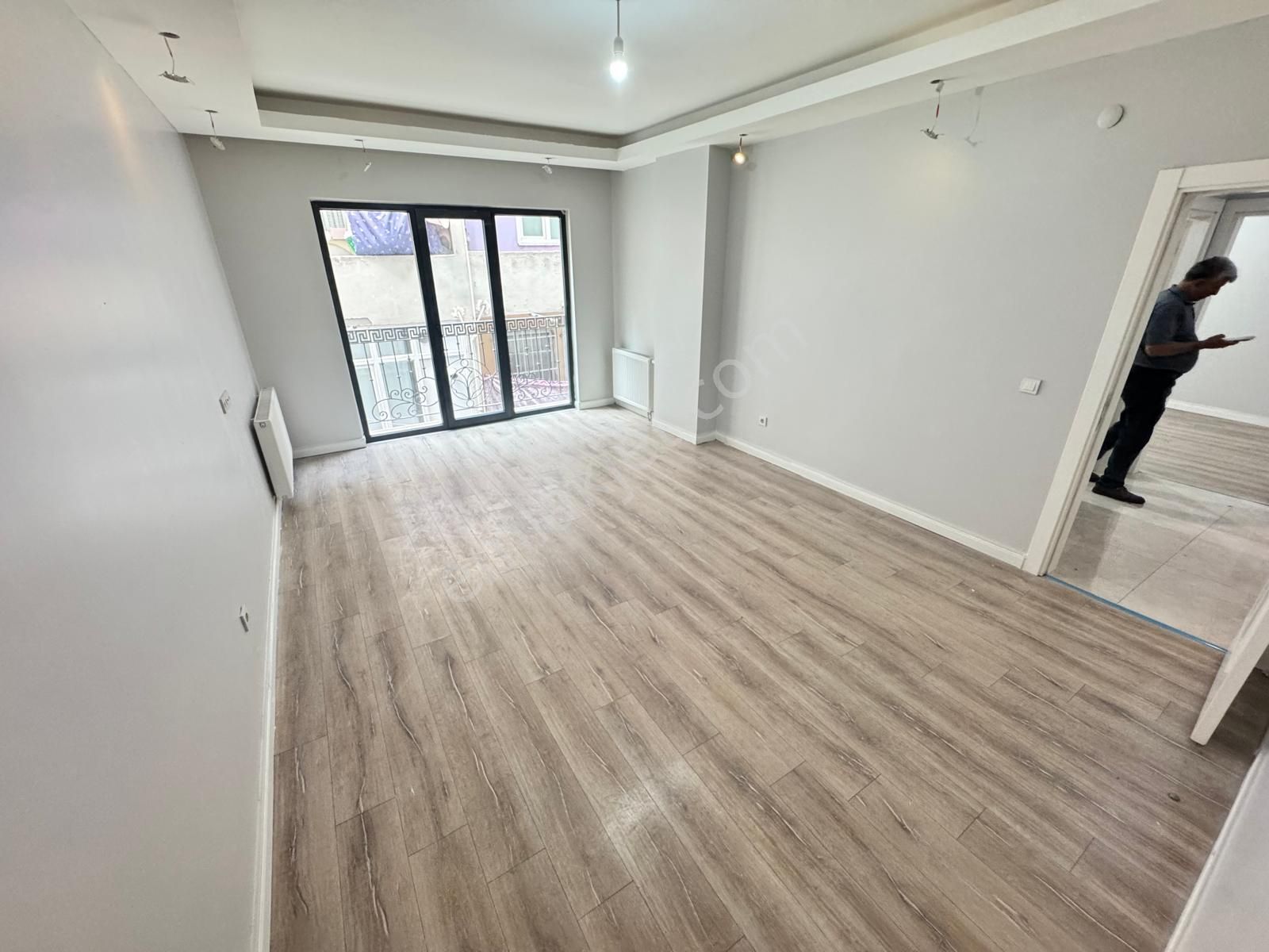 Üç Kardeşler'dn S.çiftliği 2+1 Asansörlü 100m² Ultra Lüx Ara Kat
