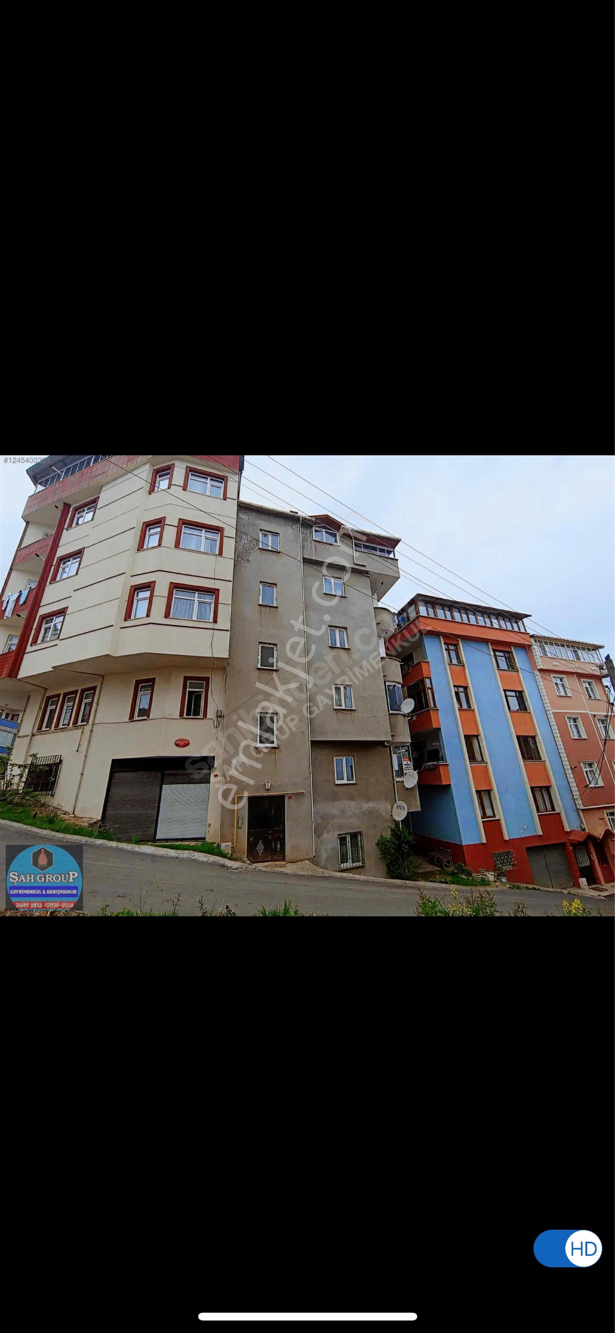 Pelitlide İçi Harika Yapılı Satılık 3+1 Daire !!!