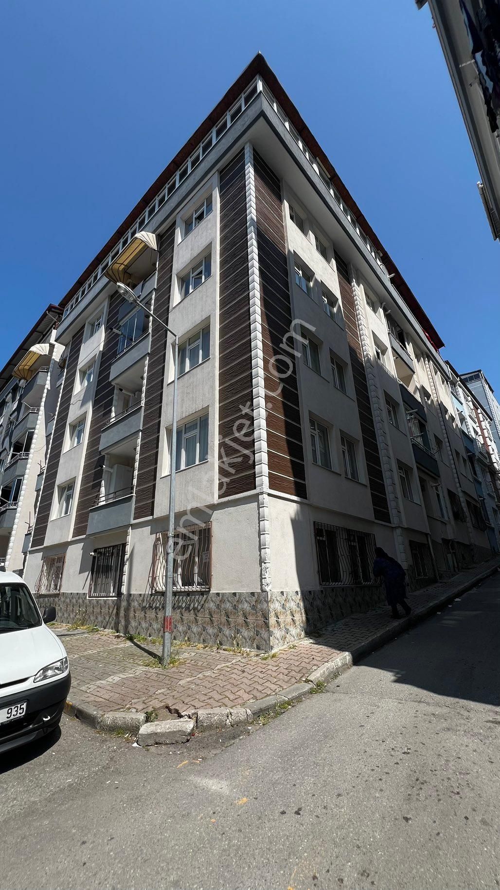 Sandı Emlak Muzaffer Sandı’dan Canik De Eşyalı Kiralık Daire