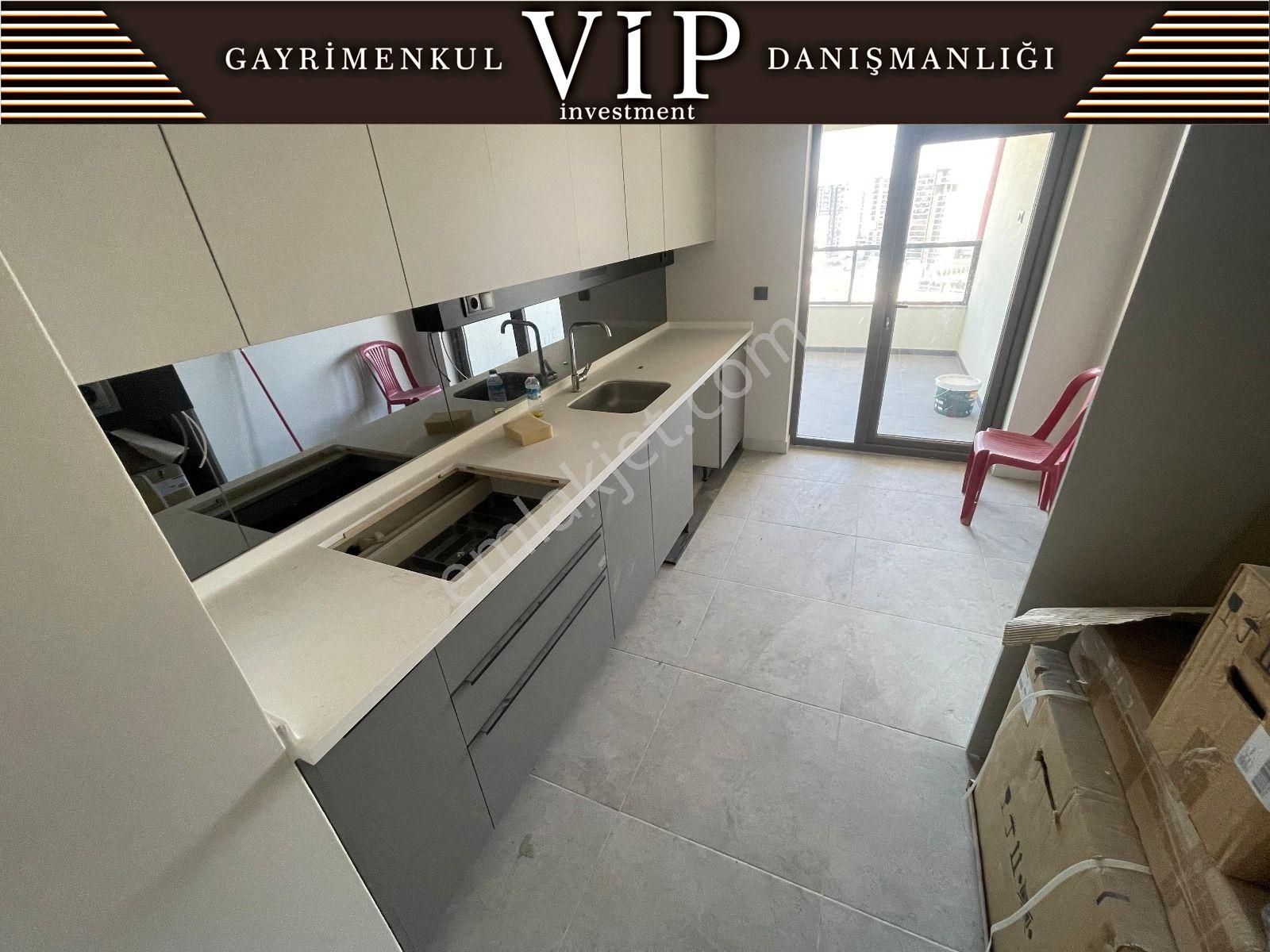 Cumhuriyet Mahallesi 7/24 Güvenlikli Site İçi Satılık Daire