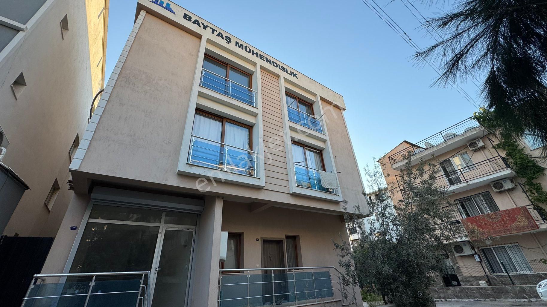 Çiğli Balatçık Katip Çelebi Üni Yakını Eşyalı 1+1 Kiralık