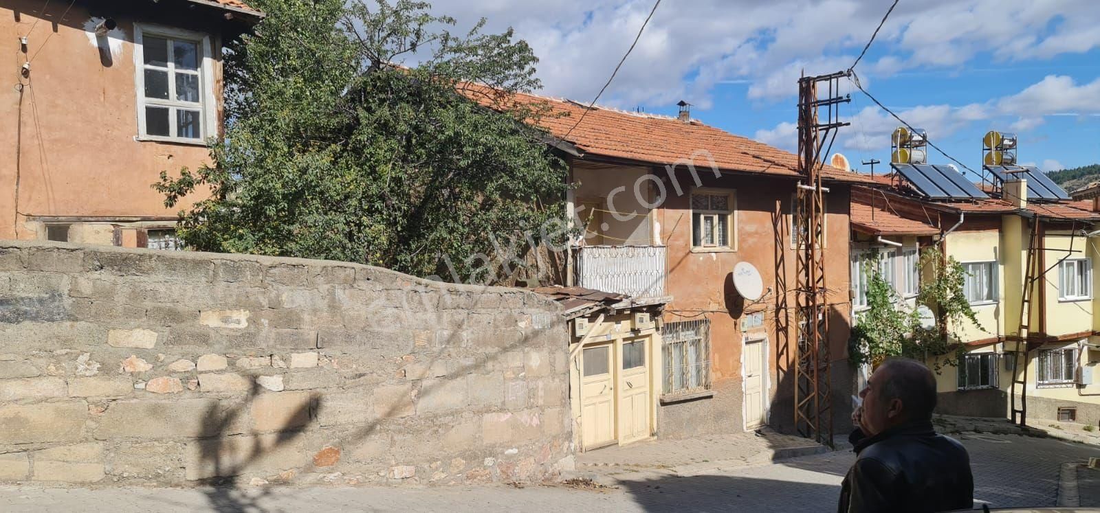 Tokat Merkez Alipaşa Mh. 2 Adet Bahçeli Müstakil Ev - Görsel 2