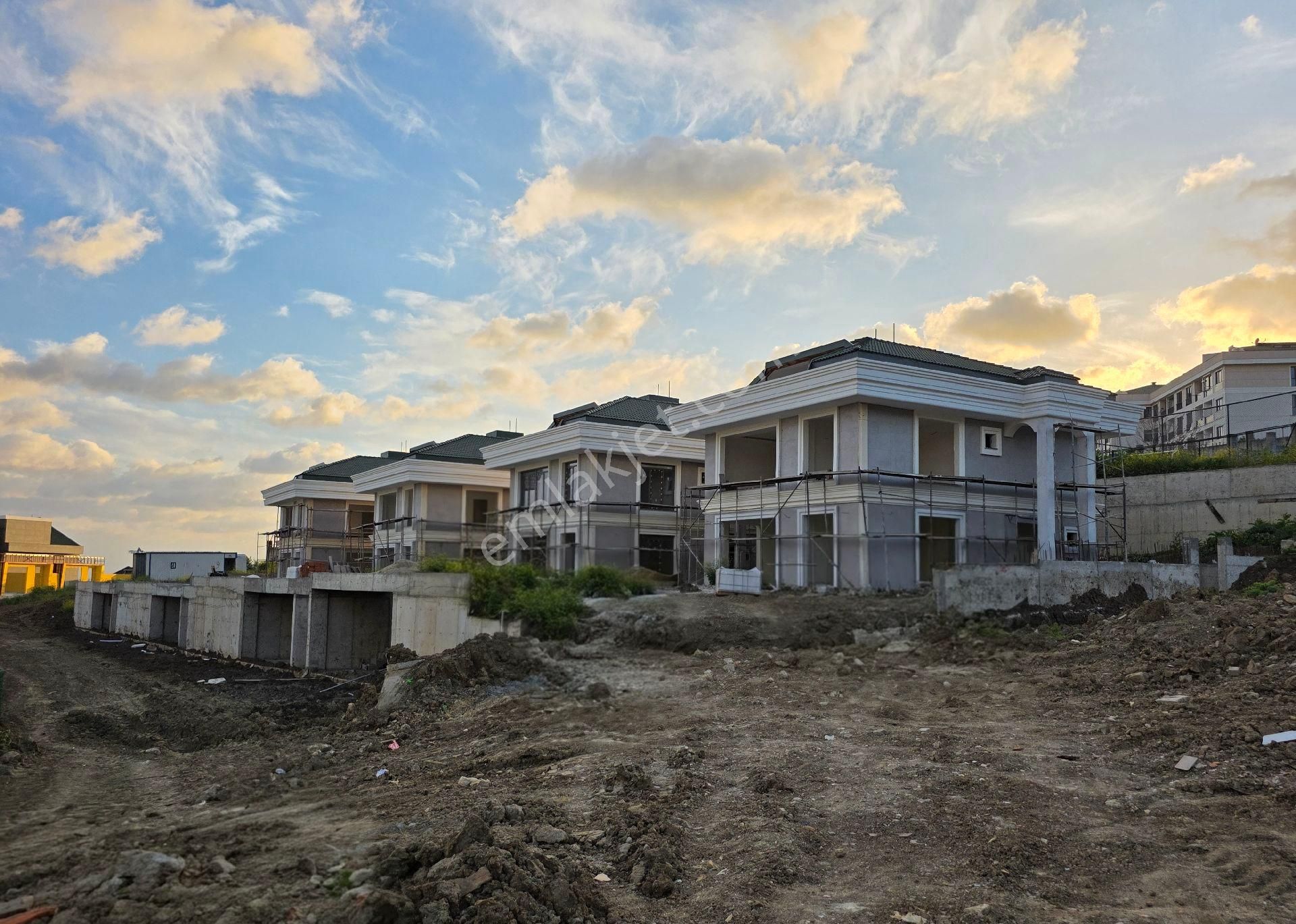 Büyükçekmece Fatih Mahallesi Ağustos Teslimi Lüks Villa