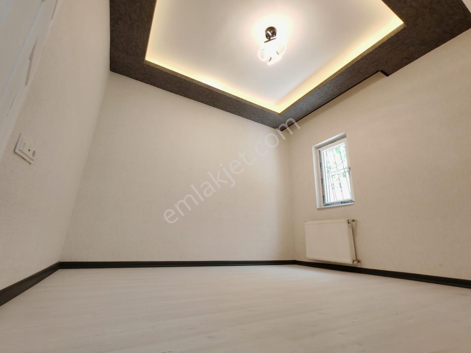 İncirli Refik Saydam Cad. Üstü Ultra Lüx 1+1!