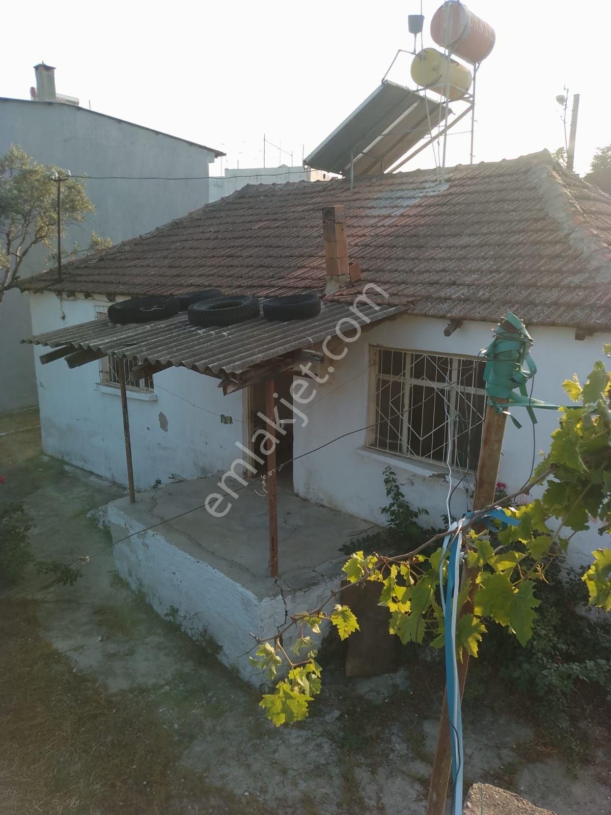Germencik Ortaklar Merkezde İçerisinde Ev Bulunan 1099 M2 Arsa - Görsel 13