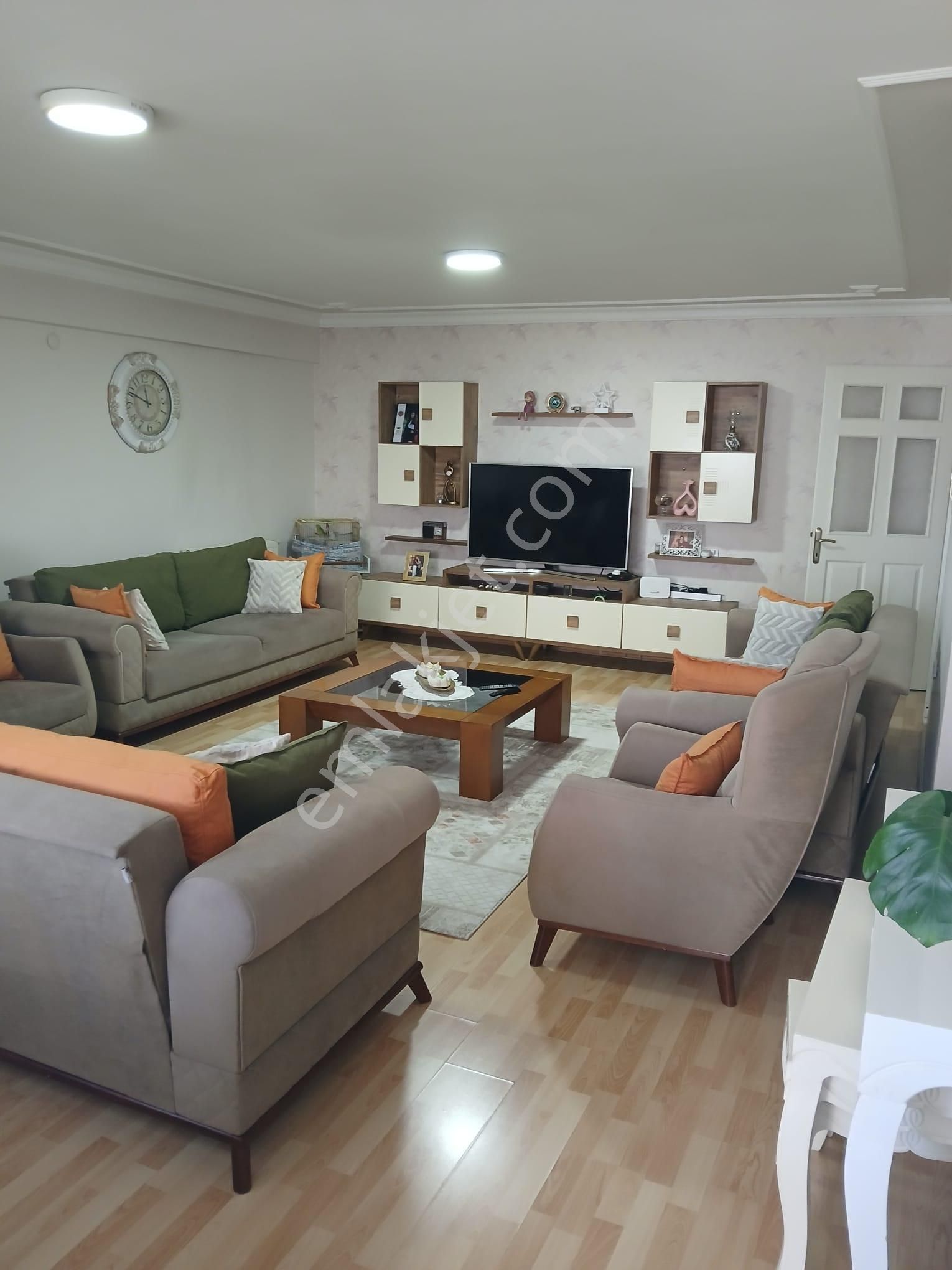 Gülyaka Mahallesı Acil Satılık