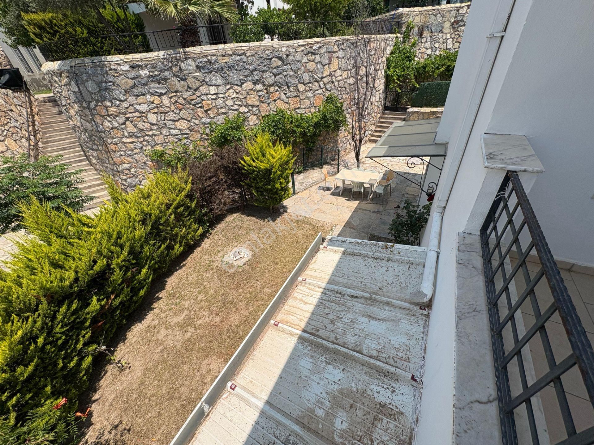 Milas Meşelikte Site İçinde 2+1 Dubleks Bahçeli Ev - Görsel 17