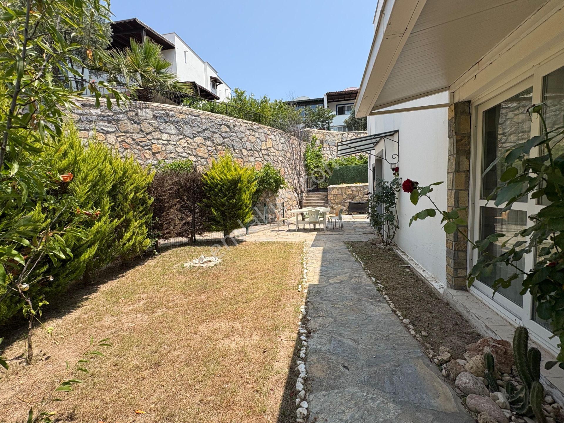 Milas Meşelikte Site İçinde 2+1 Dubleks Bahçeli Ev - Görsel 19