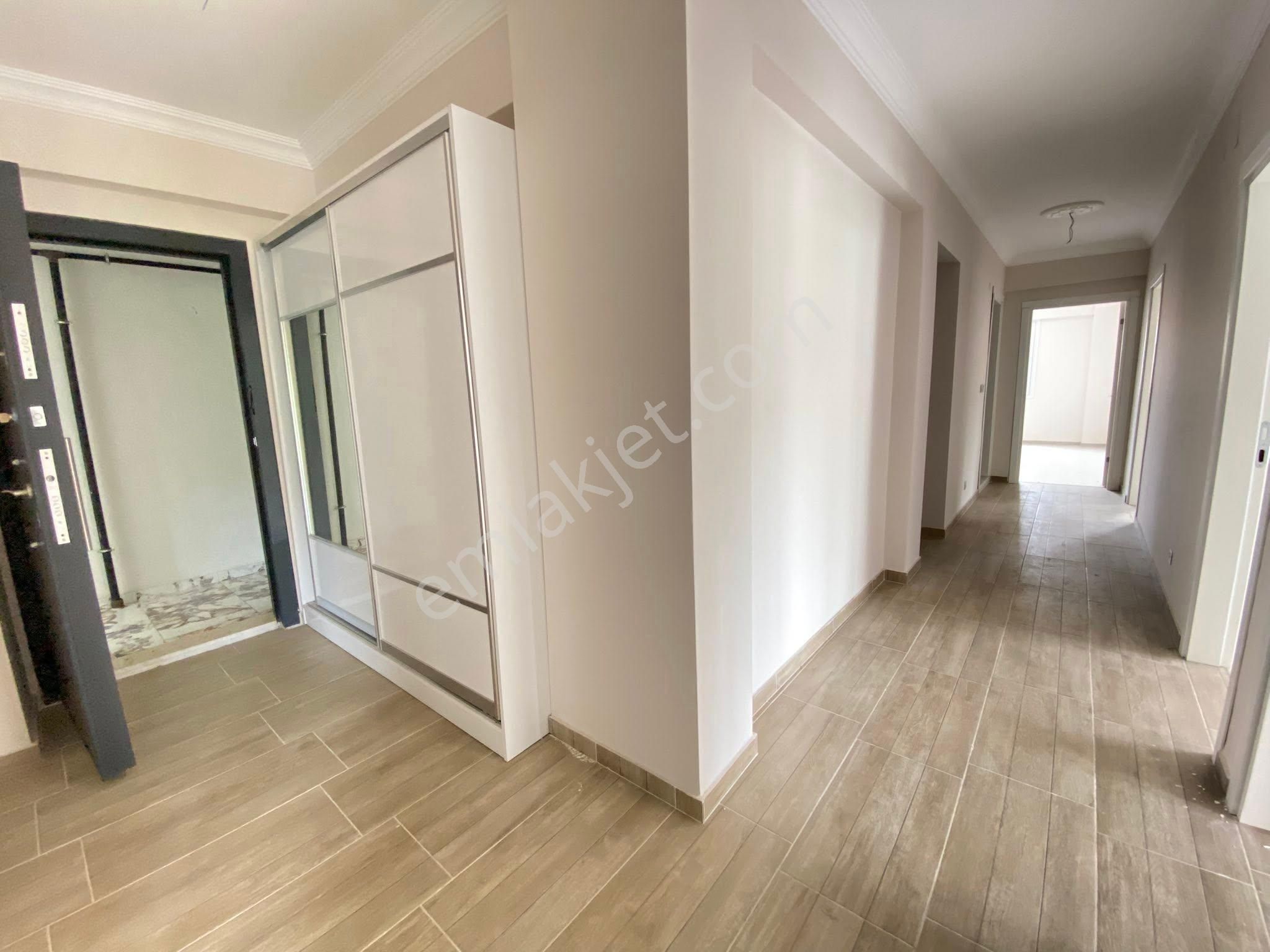 Merkezi Konumda 3+1 Sıfır Oturma Ruhsatı Alınmış Daire