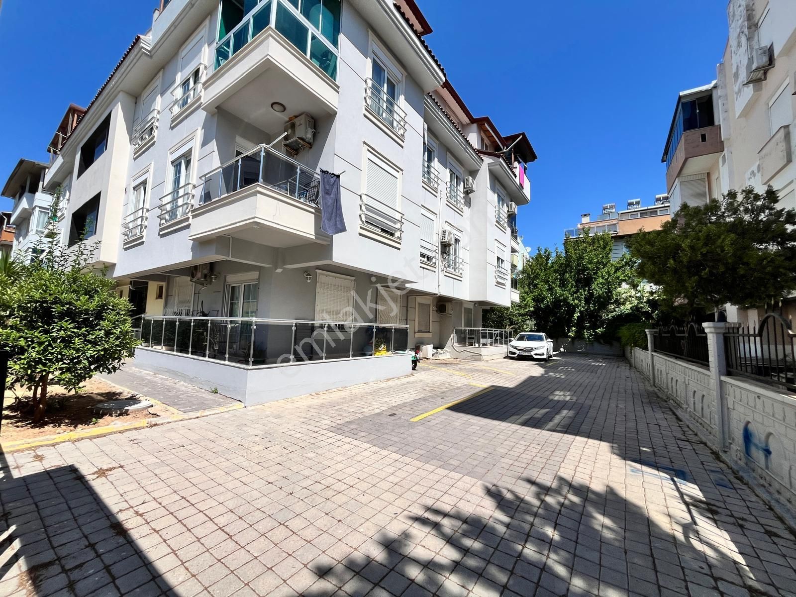 Lara Düden Şelale Denize Sahile Yakın Eşyalı 2+1 Ayrı Mutfaklı Asansörlü Otoparklı - Görsel 3