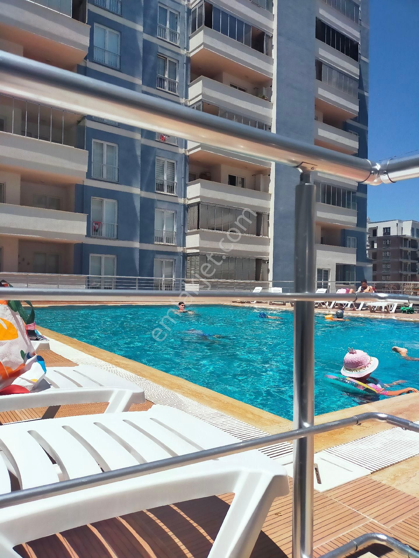 Bursa Nilüfer Ataevler'de 2+1 Kombili Kapalı Otopark Açık Yüzme Havuzlu Kiralık Daire