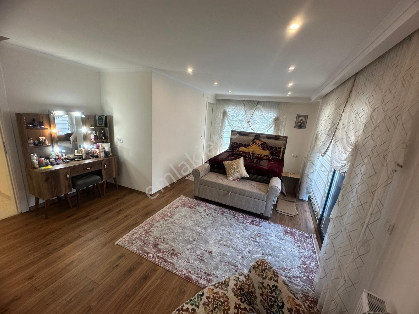 Alanya Saray Mah.full Eşyalı Satılık 4+1 + 1+1 Penthouse - Görsel 9