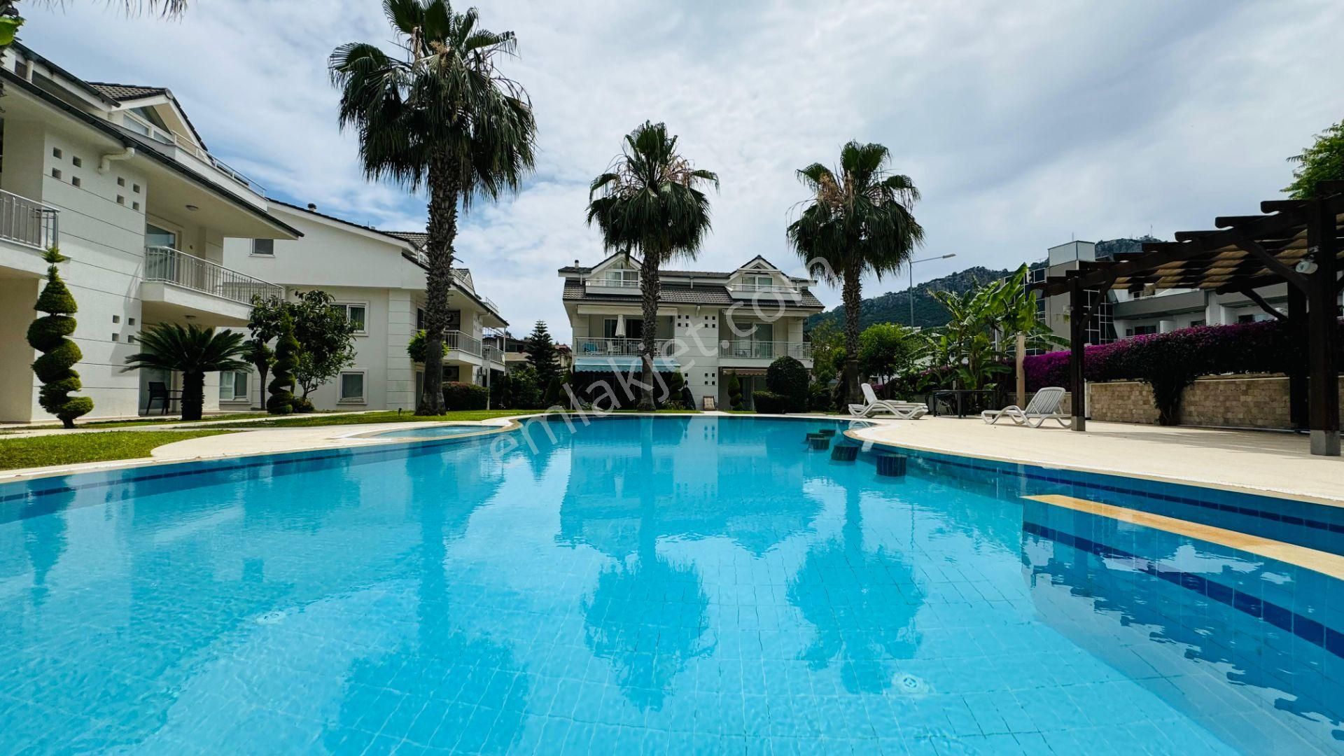 Kemer Merkezde Satılık Dubleks Daire(kemer De En Merkezi Konum)