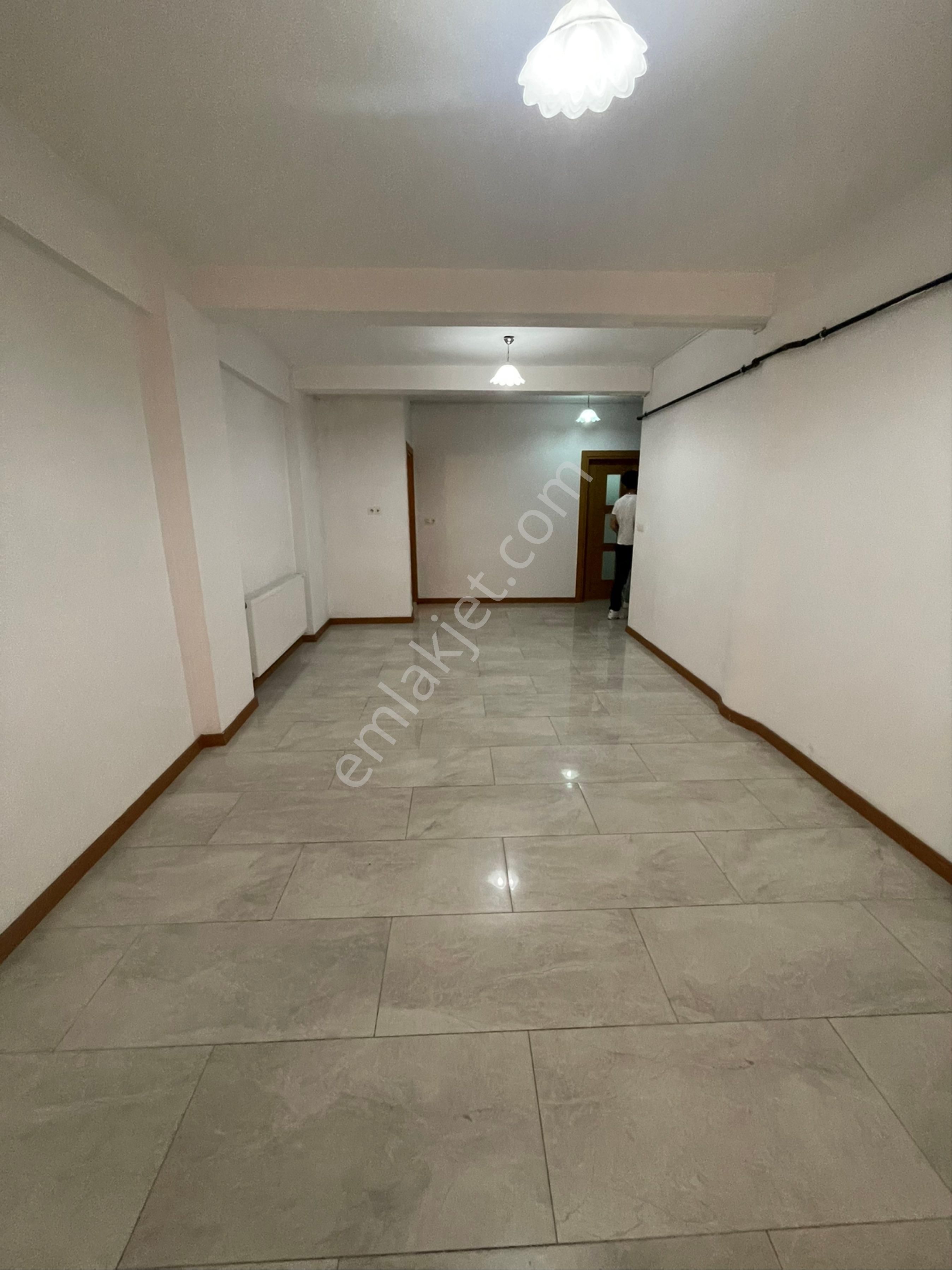 Bayramyerinde Kiralık Ofis Sıfır Eşyalı