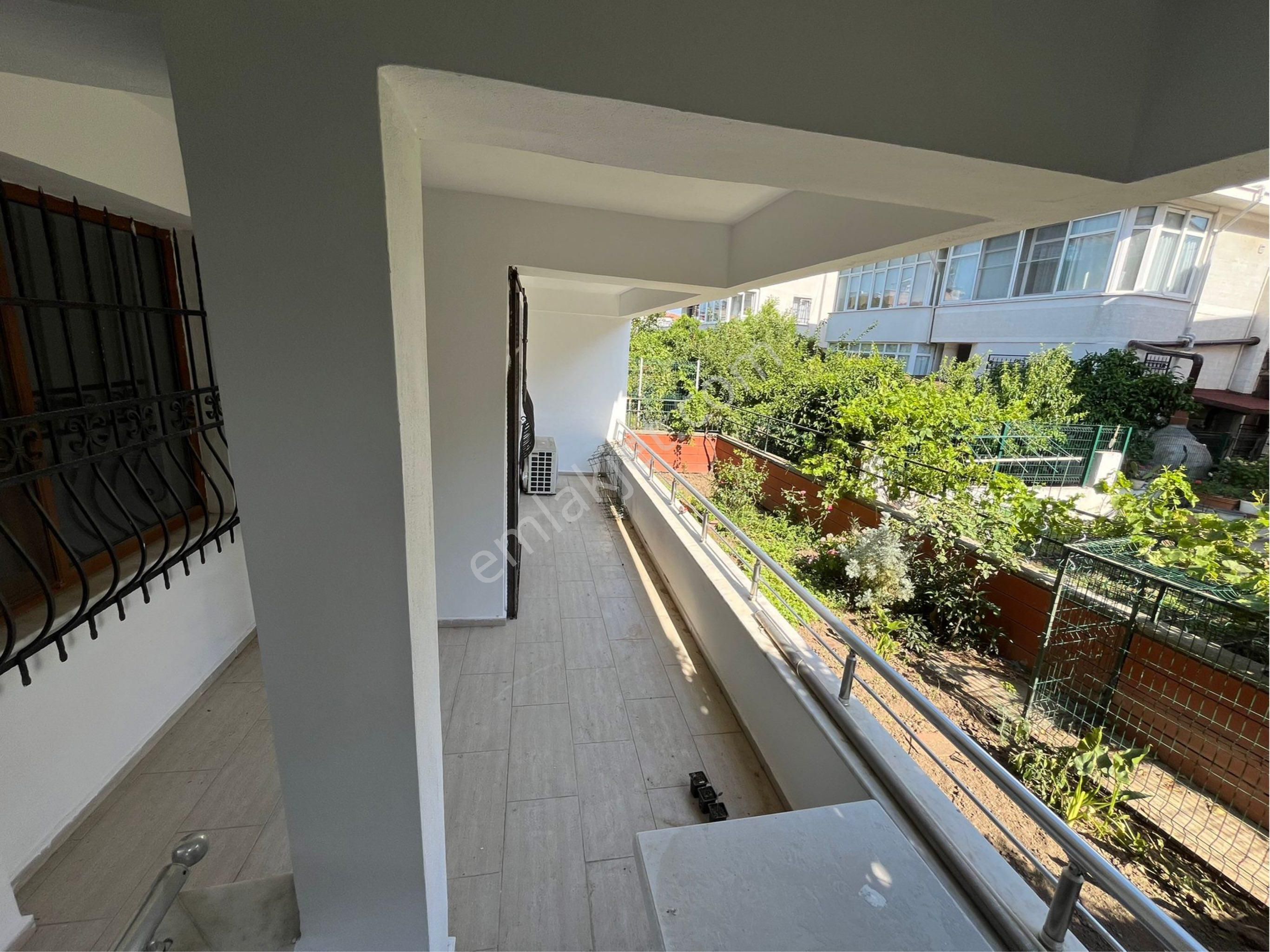 Akçay Köşem Emlaktan Denize 30 M Kiralık Daire