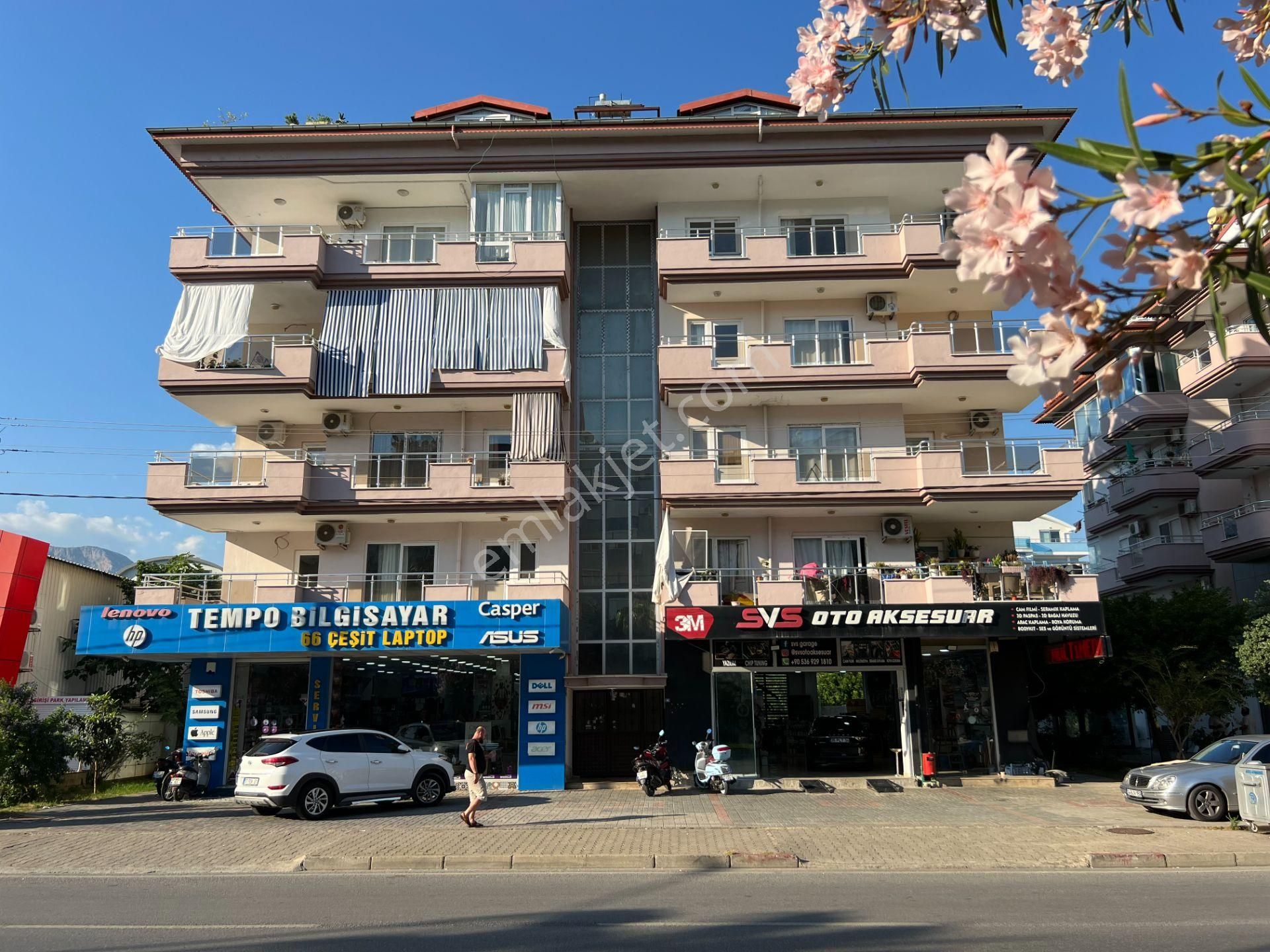 Alanya Obada Satılık 4+1 Site İçi Havuzlu Geniş Dubleks Daire