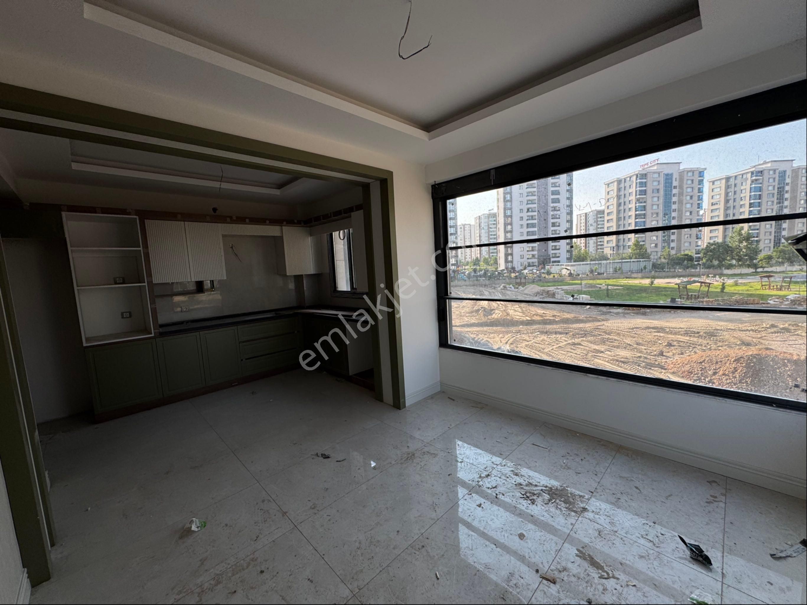 Winstown Avm Caddesi Üzeri Satılık 2+1 105 M2 Net Fırsat Daire