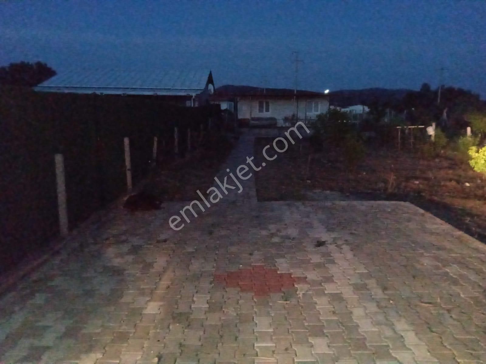 Menderes Çakaltepe De 440 M2 Arsa İçinde Konteyner Ev - Görsel 21