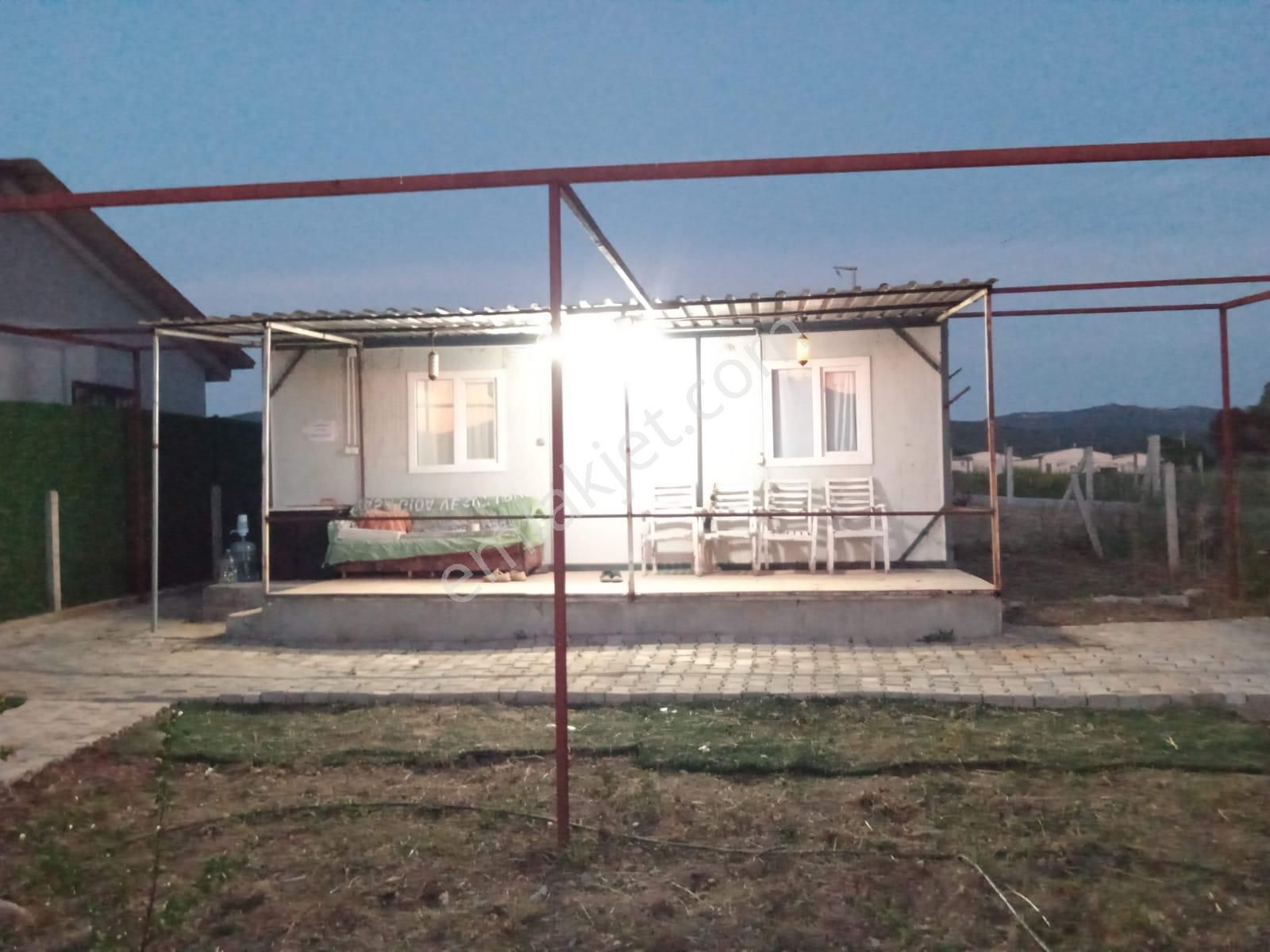 Menderes Çakaltepe De 440 M2 Arsa İçinde Konteyner Ev - Görsel 12