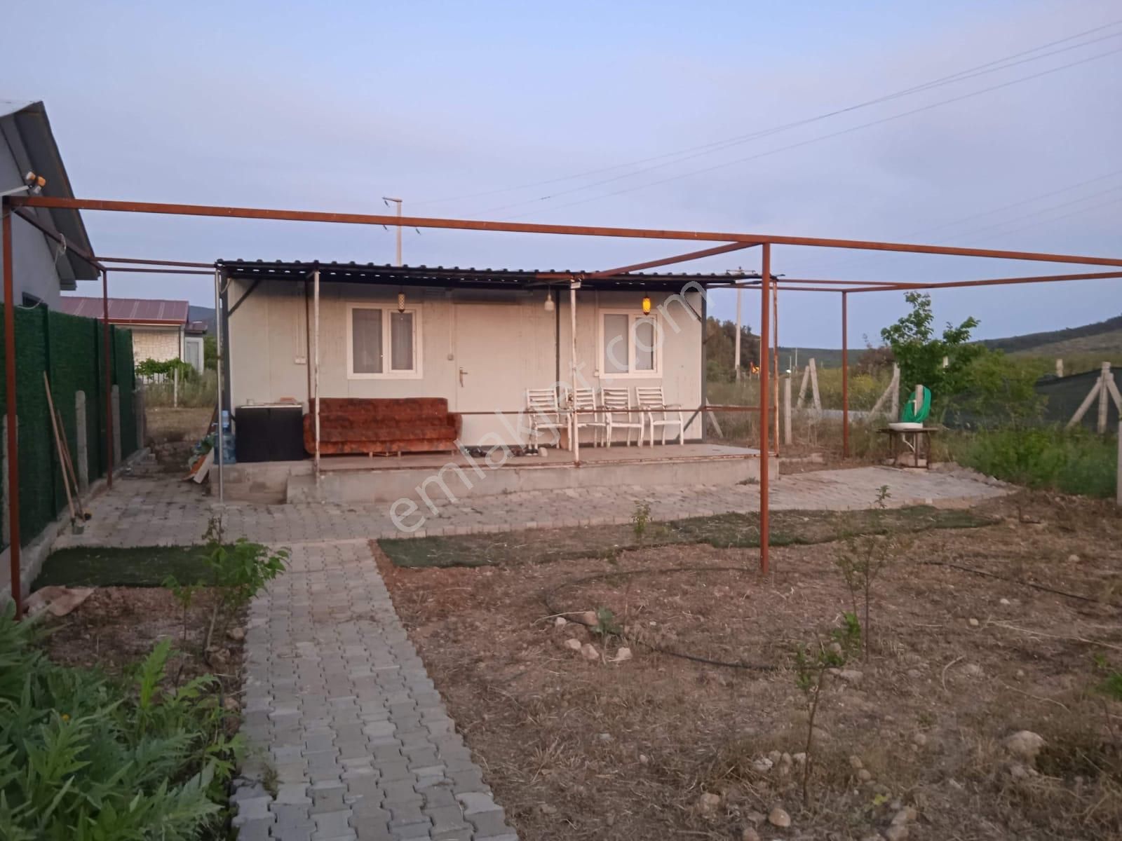 Menderes Çakaltepe De 440 M2 Arsa İçinde Konteyner Ev - Görsel 10