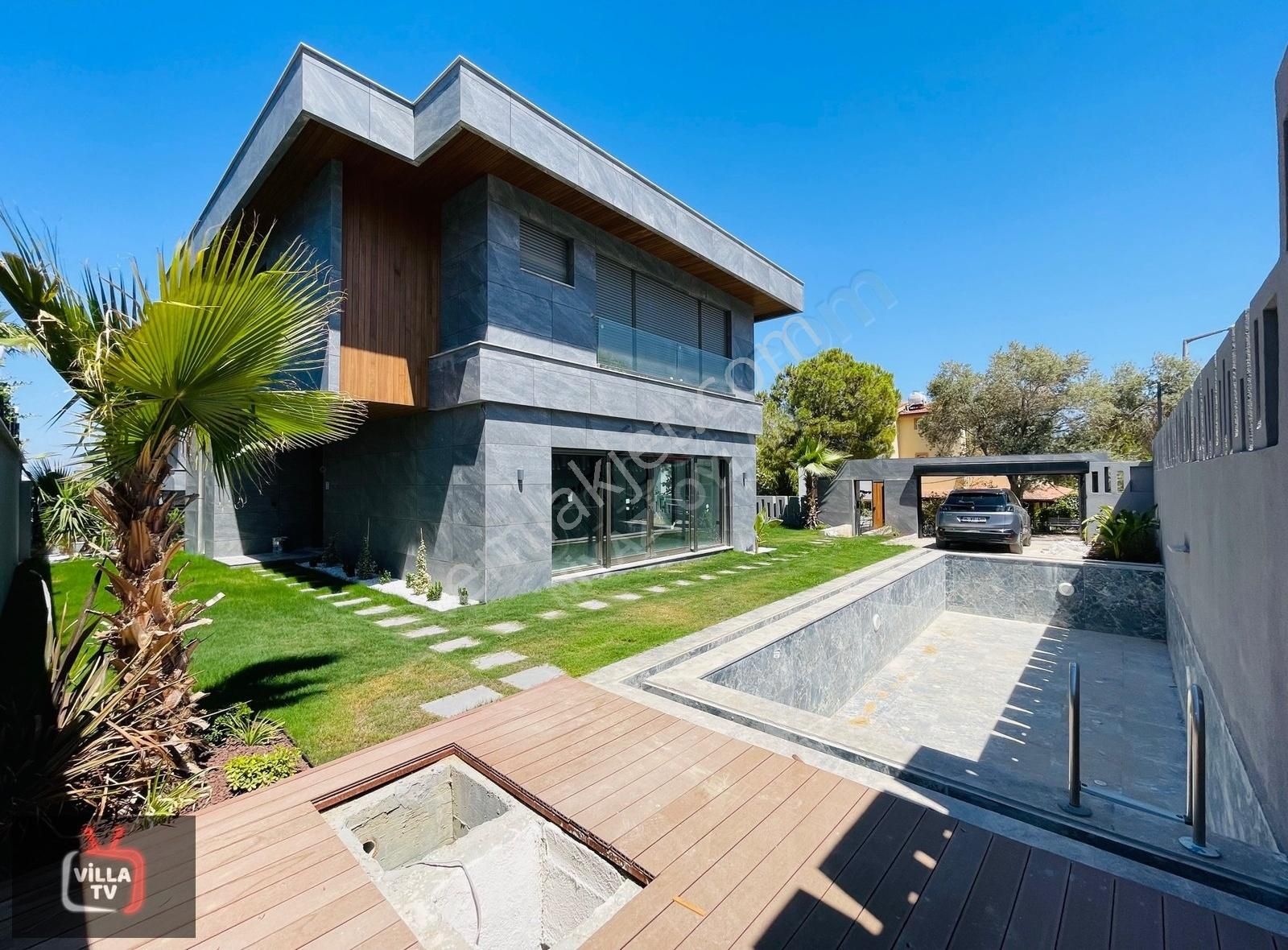 Plaja Sadece 250 Metre Sürprizlerle Dolu Satılık Müstakil Villa - Görsel 8