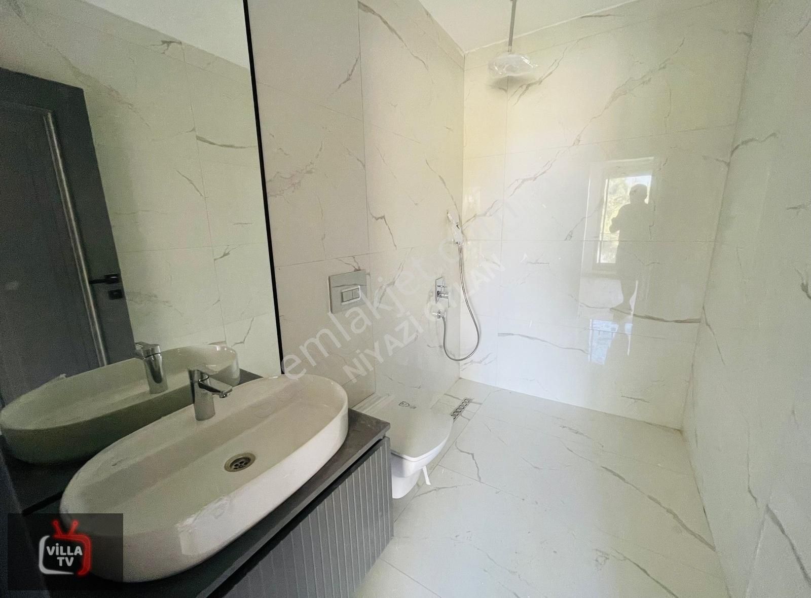 Plaja Sadece 250 Metre Sürprizlerle Dolu Satılık Müstakil Villa - Görsel 22